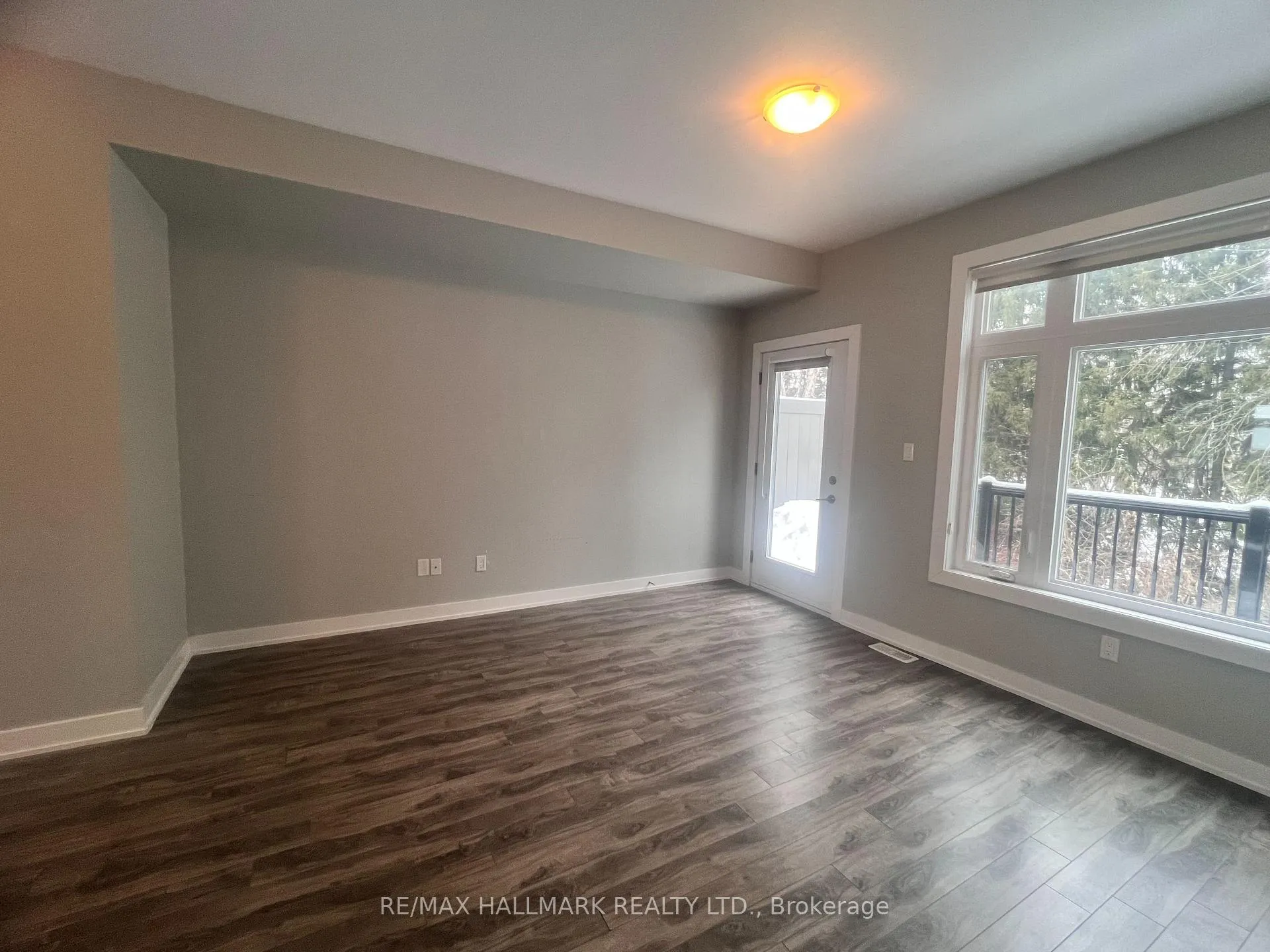Photo 4 of Unit 49, 540 Essa Road, Barrie, Holly — HOMEH