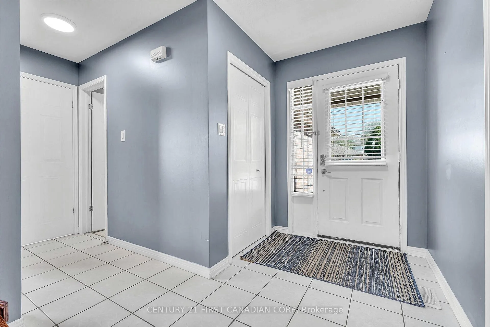 Photo 9 of 848 Guildwood Boulevard, London, North M — HOMEH