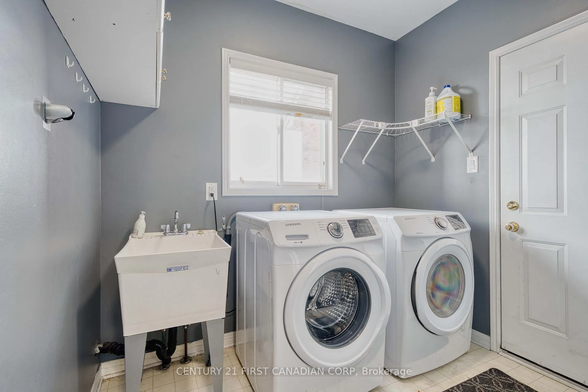 Photo 23 of 848 Guildwood Boulevard, London, North M — HOMEH