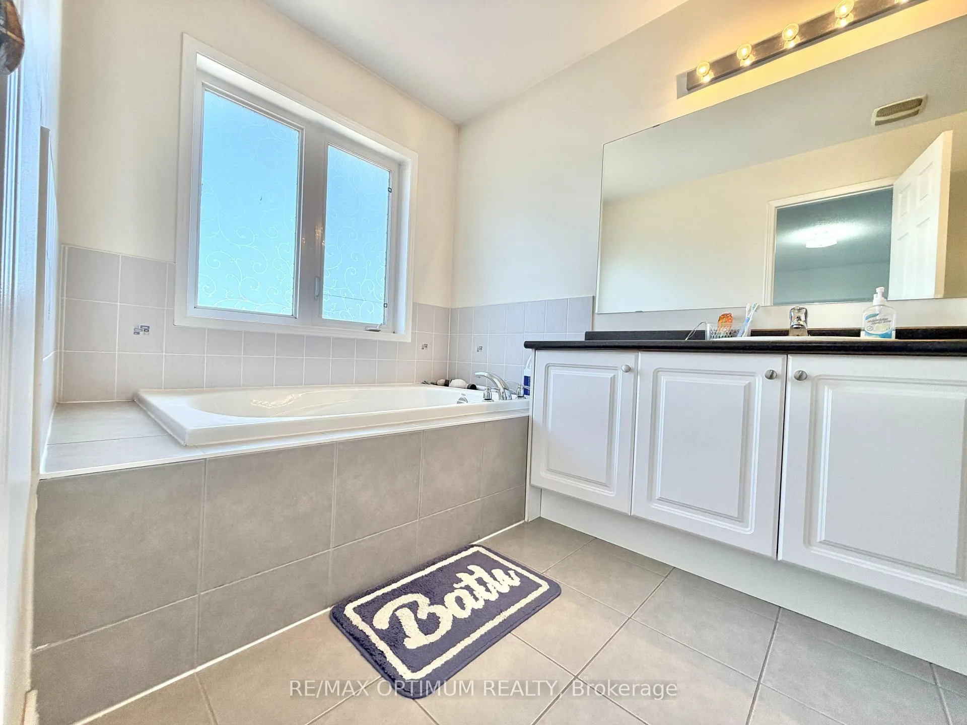 Photo 16 of 7 Barnham Street, Ajax, Central East — HOMEH