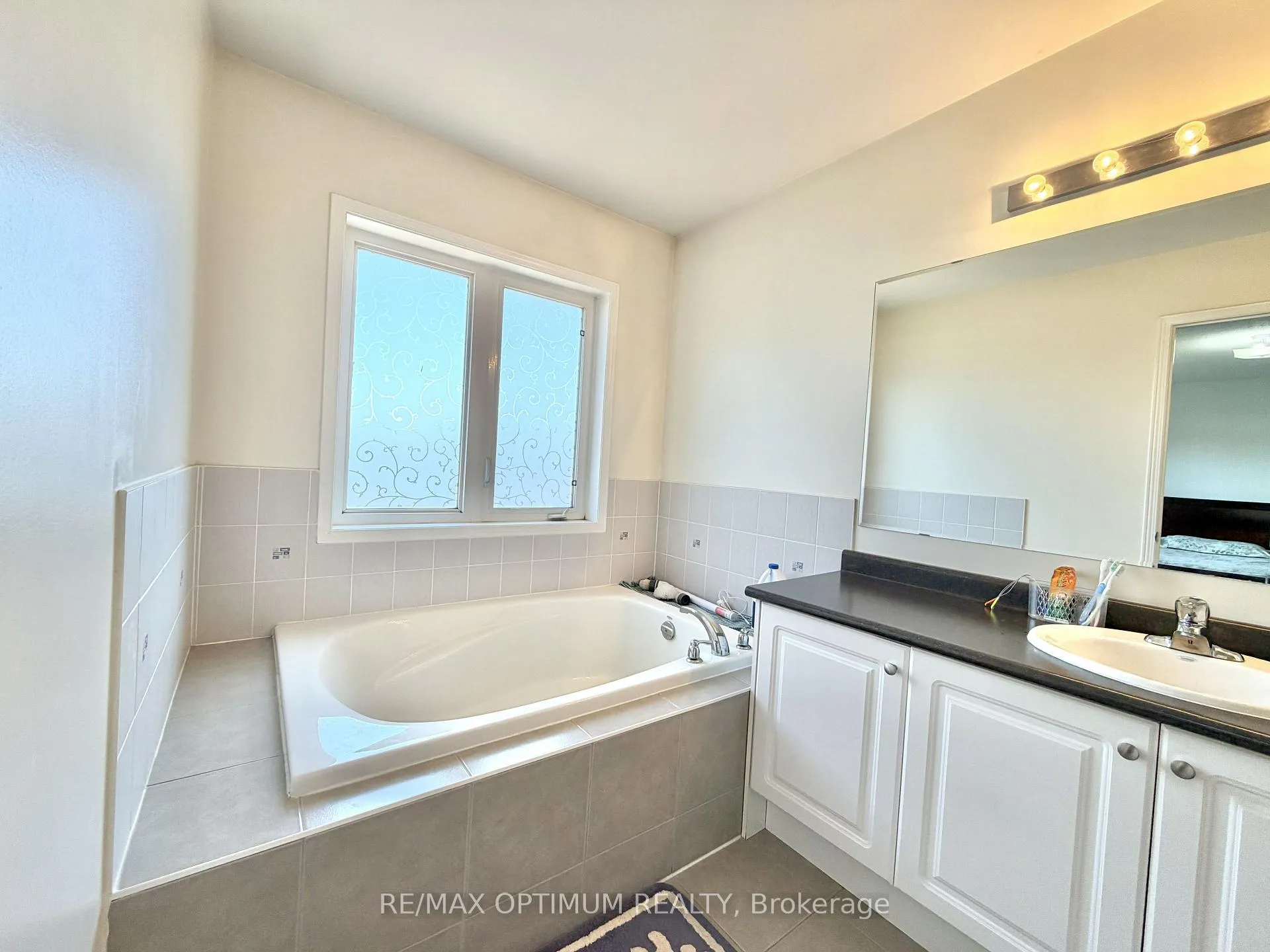 Photo 17 of 7 Barnham Street, Ajax, Central East — HOMEH