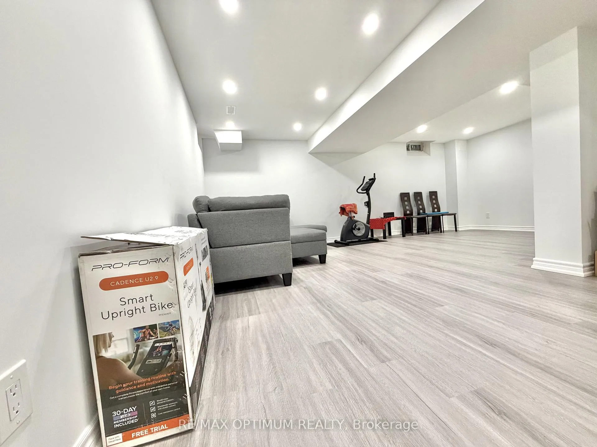 Photo 35 of 7 Barnham Street, Ajax, Central East — HOMEH