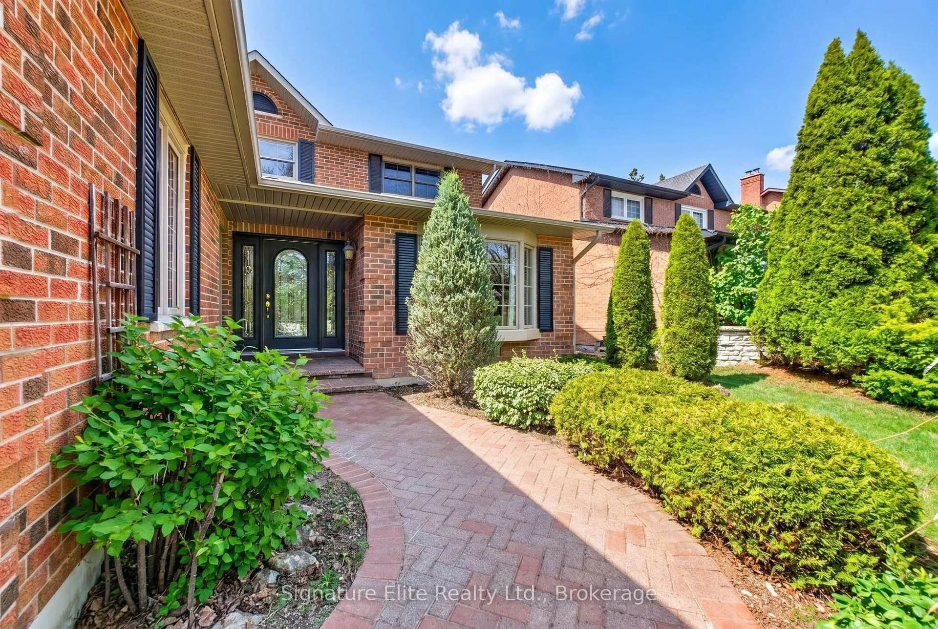 Photo 2 of 108 Golf Links Drive, Aurora, Aurora Highlands — HOMEH