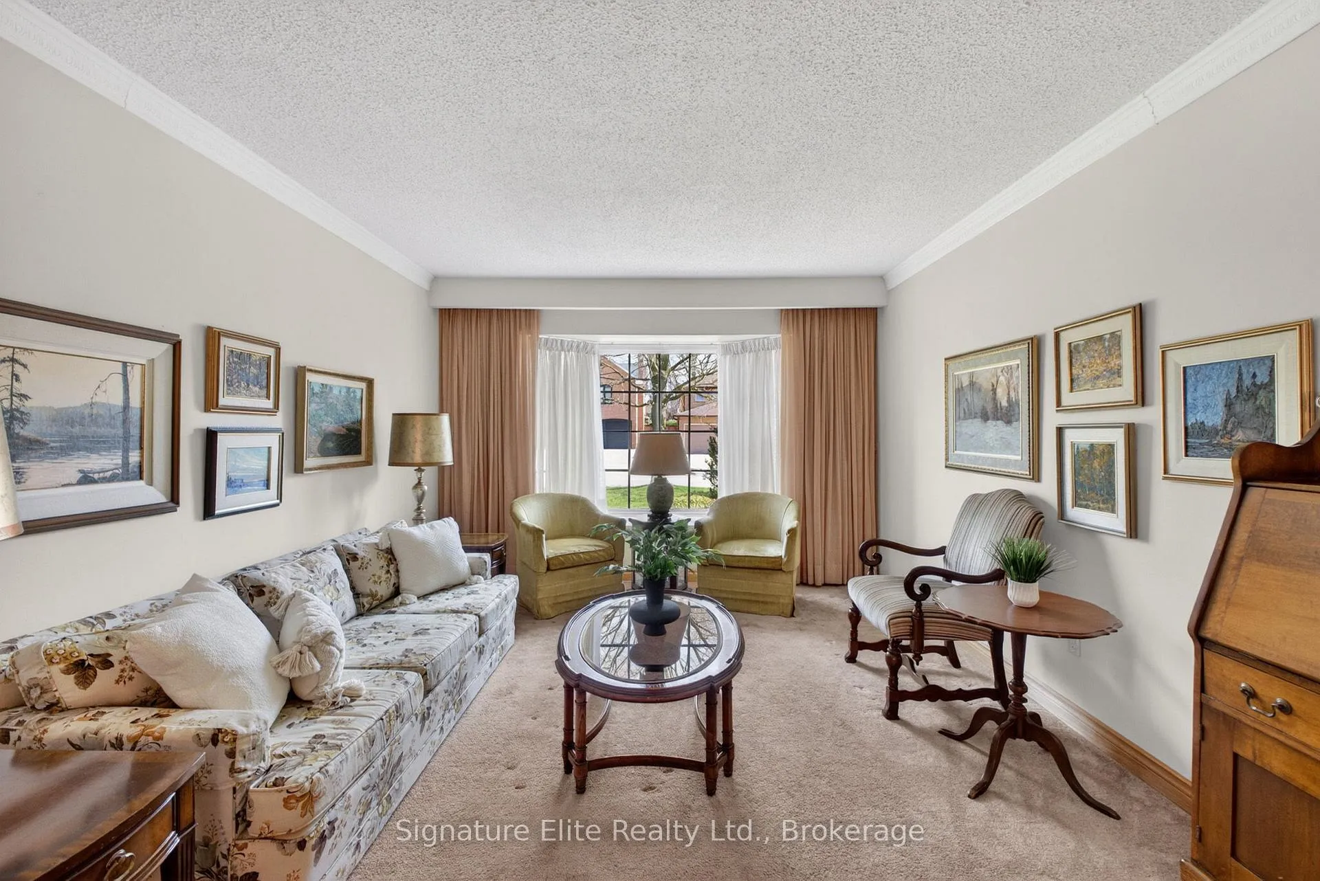 Photo 4 of 108 Golf Links Drive, Aurora, Aurora Highlands — HOMEH