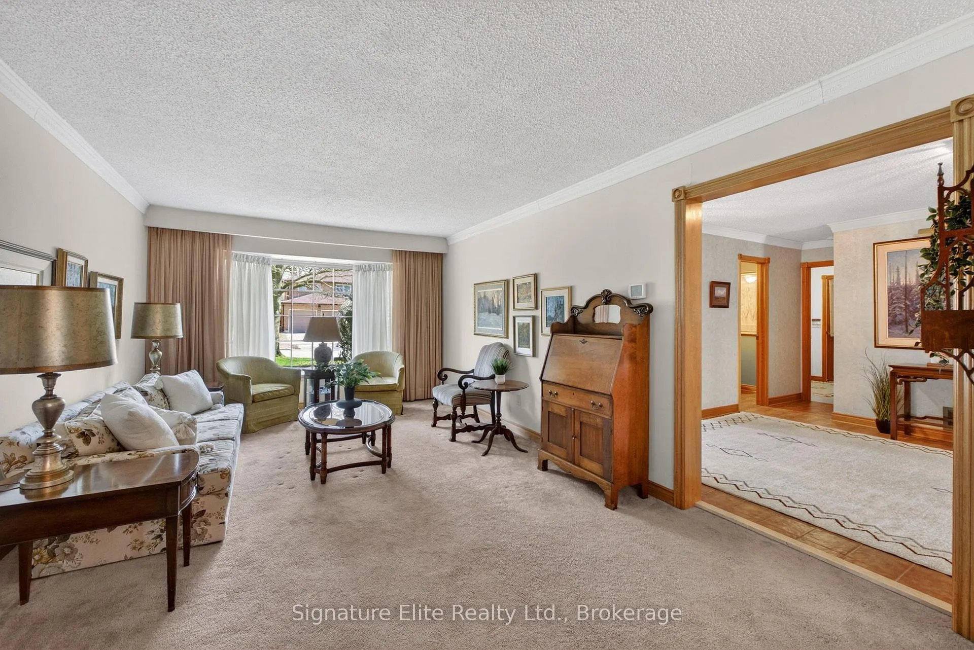 Photo 5 of 108 Golf Links Drive, Aurora, Aurora Highlands — HOMEH