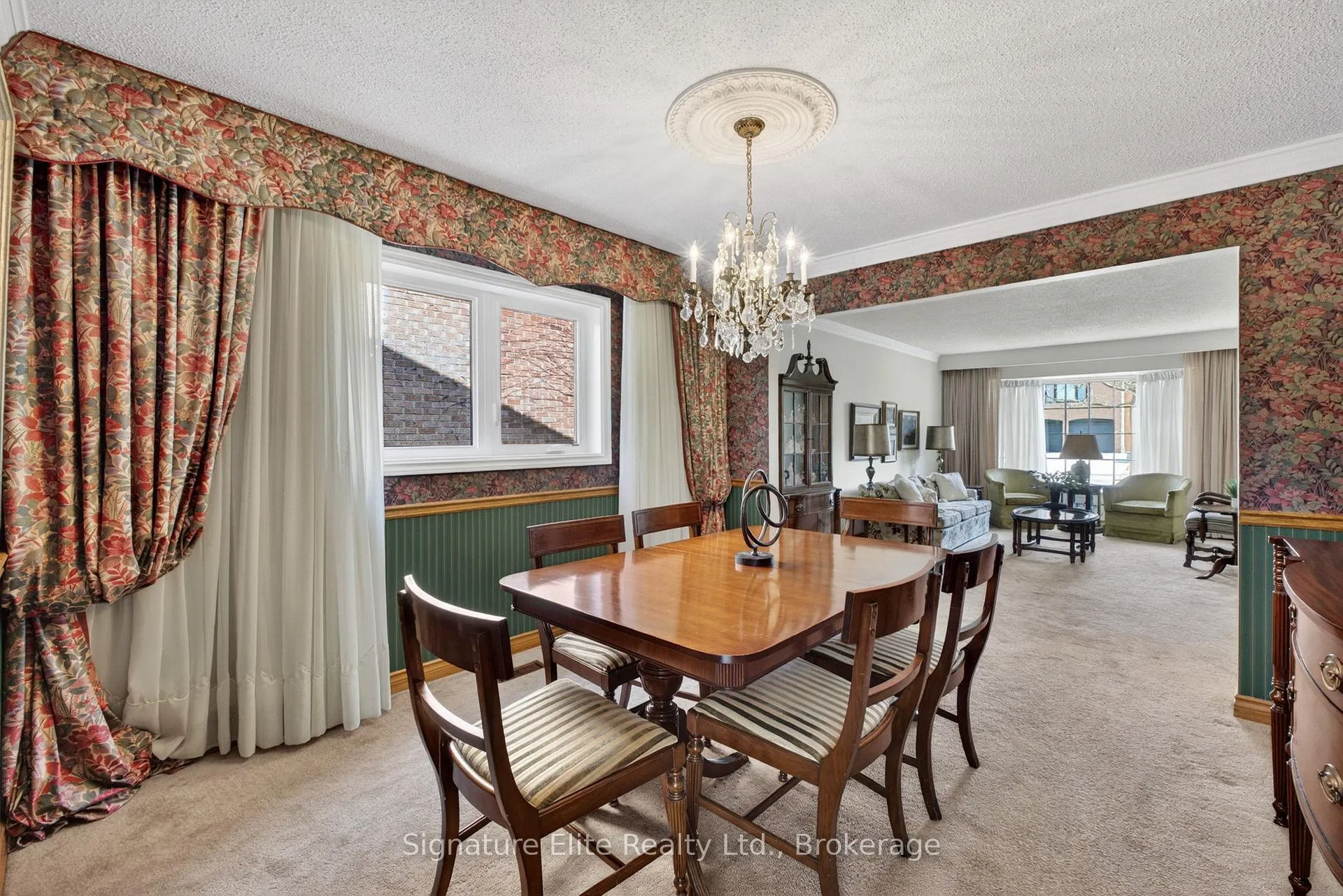 Photo 7 of 108 Golf Links Drive, Aurora, Aurora Highlands — HOMEH