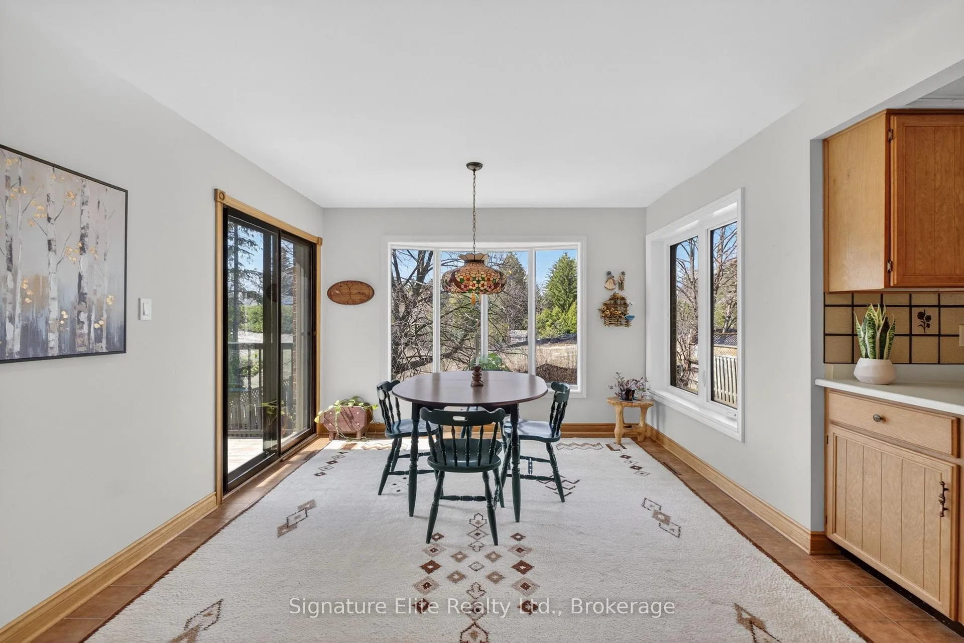 Photo 11 of 108 Golf Links Drive, Aurora, Aurora Highlands — HOMEH