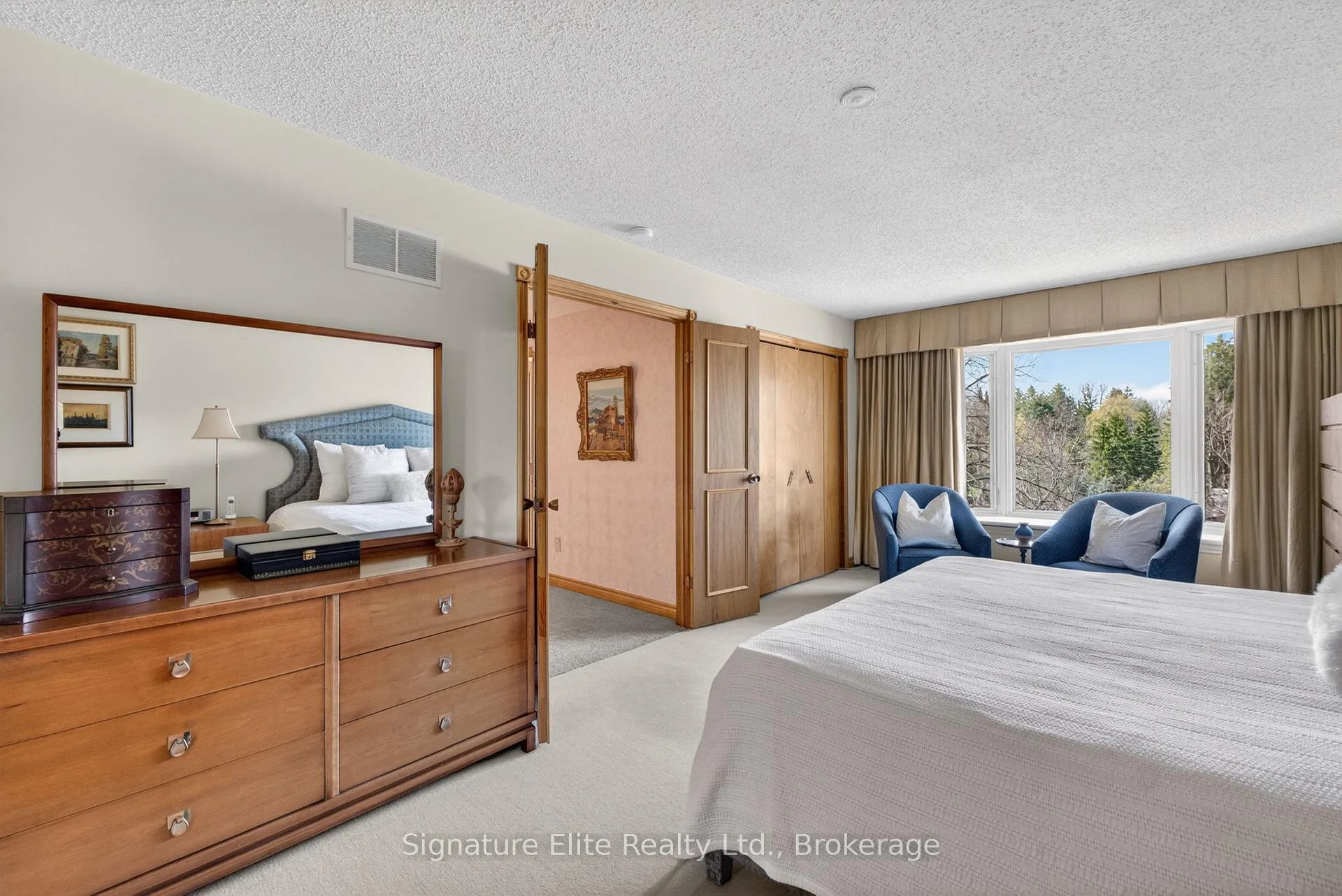 Photo 28 of 108 Golf Links Drive, Aurora, Aurora Highlands — HOMEH
