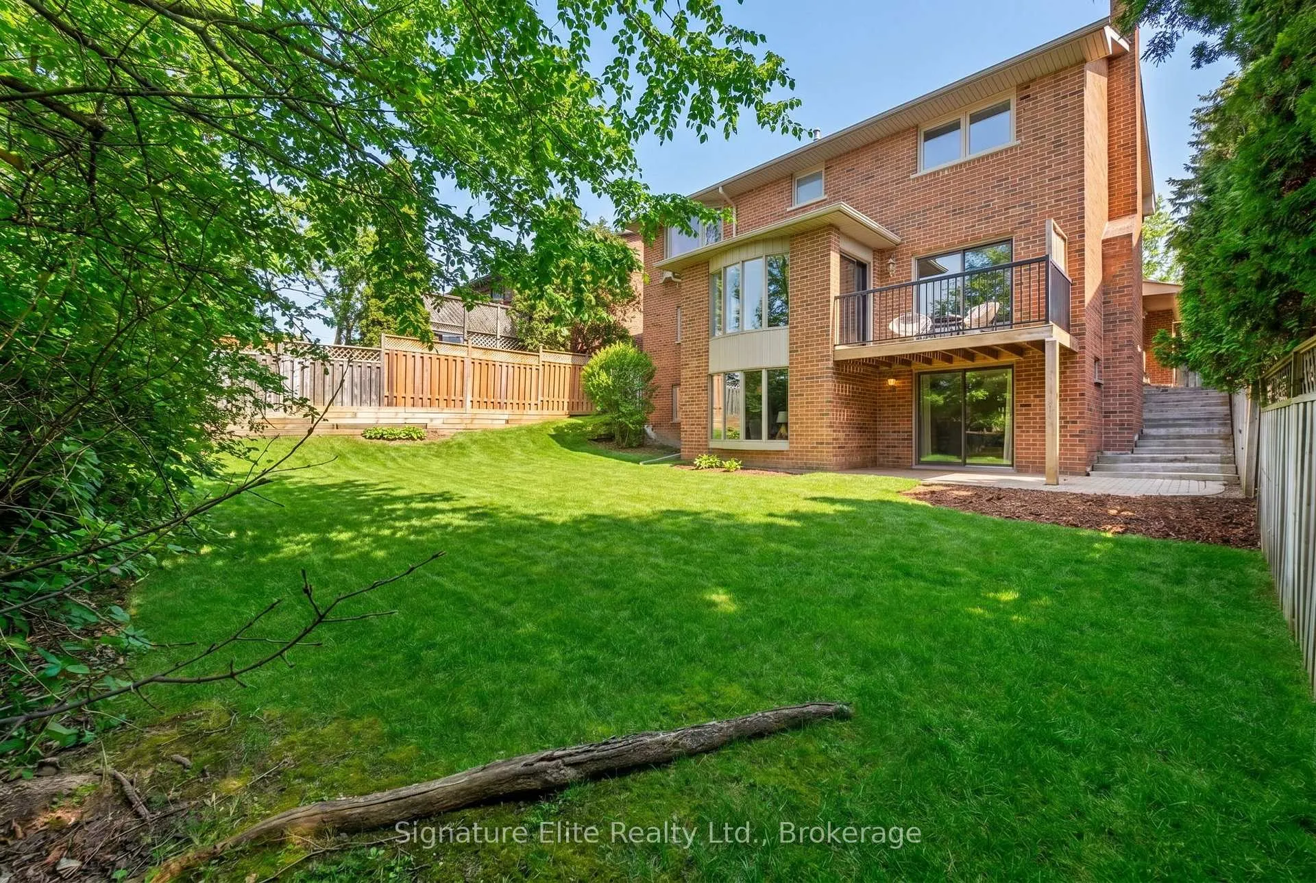 Photo 45 of 108 Golf Links Drive, Aurora, Aurora Highlands — HOMEH