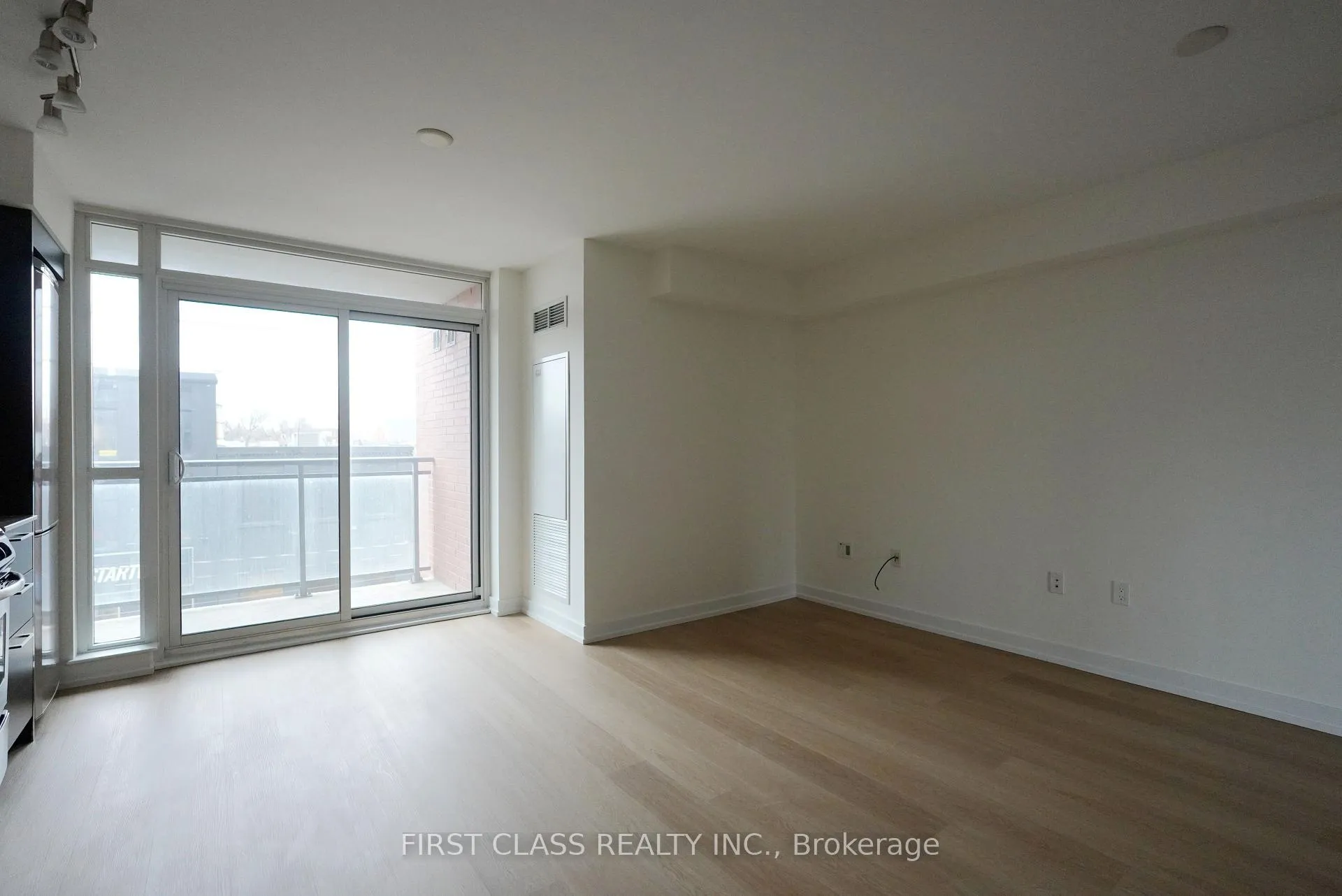Front of Unit 316, 775 King Street W