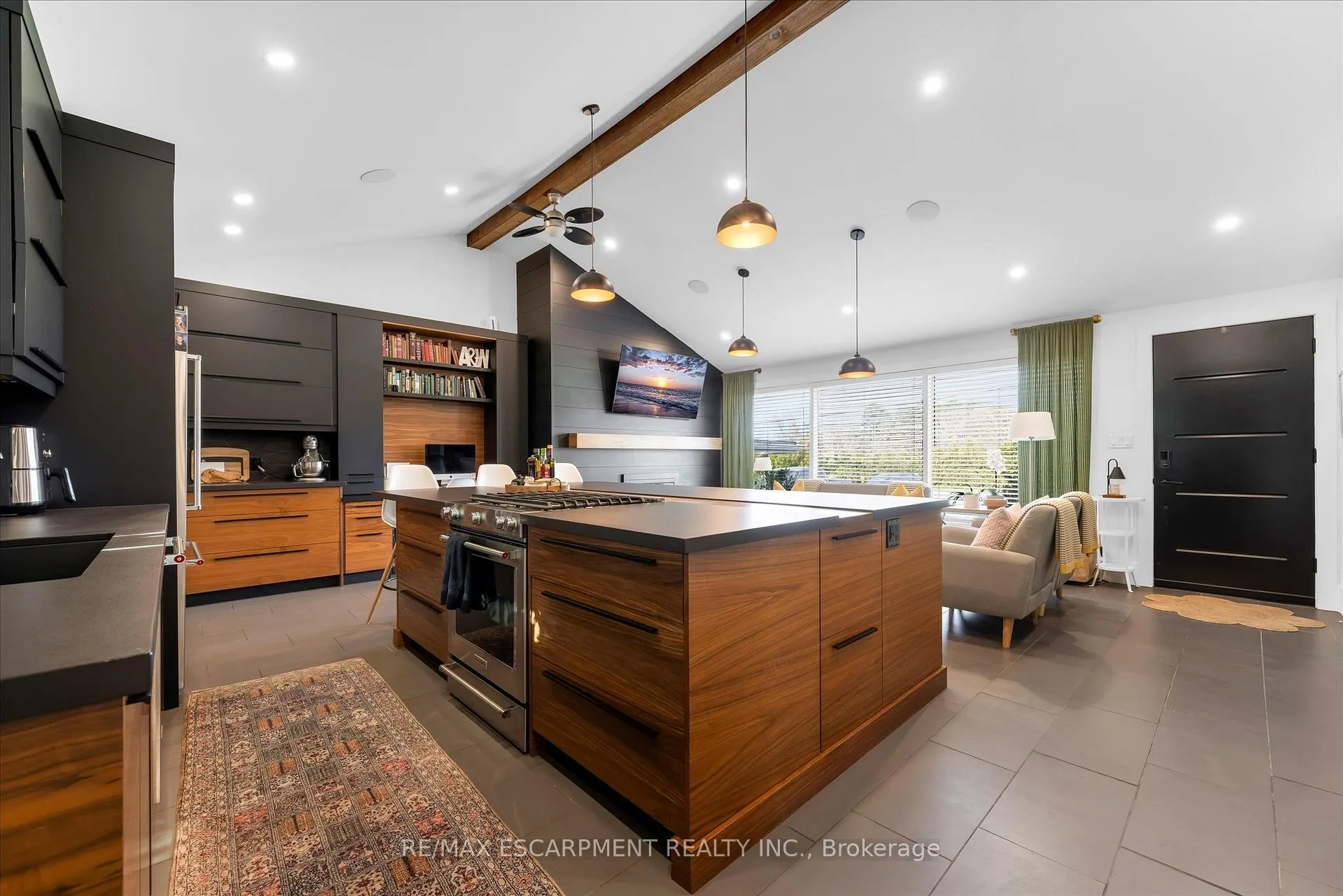 Photo 12 of 1267 Third St Louth, St. Catharines, Rural Port — HOMEH