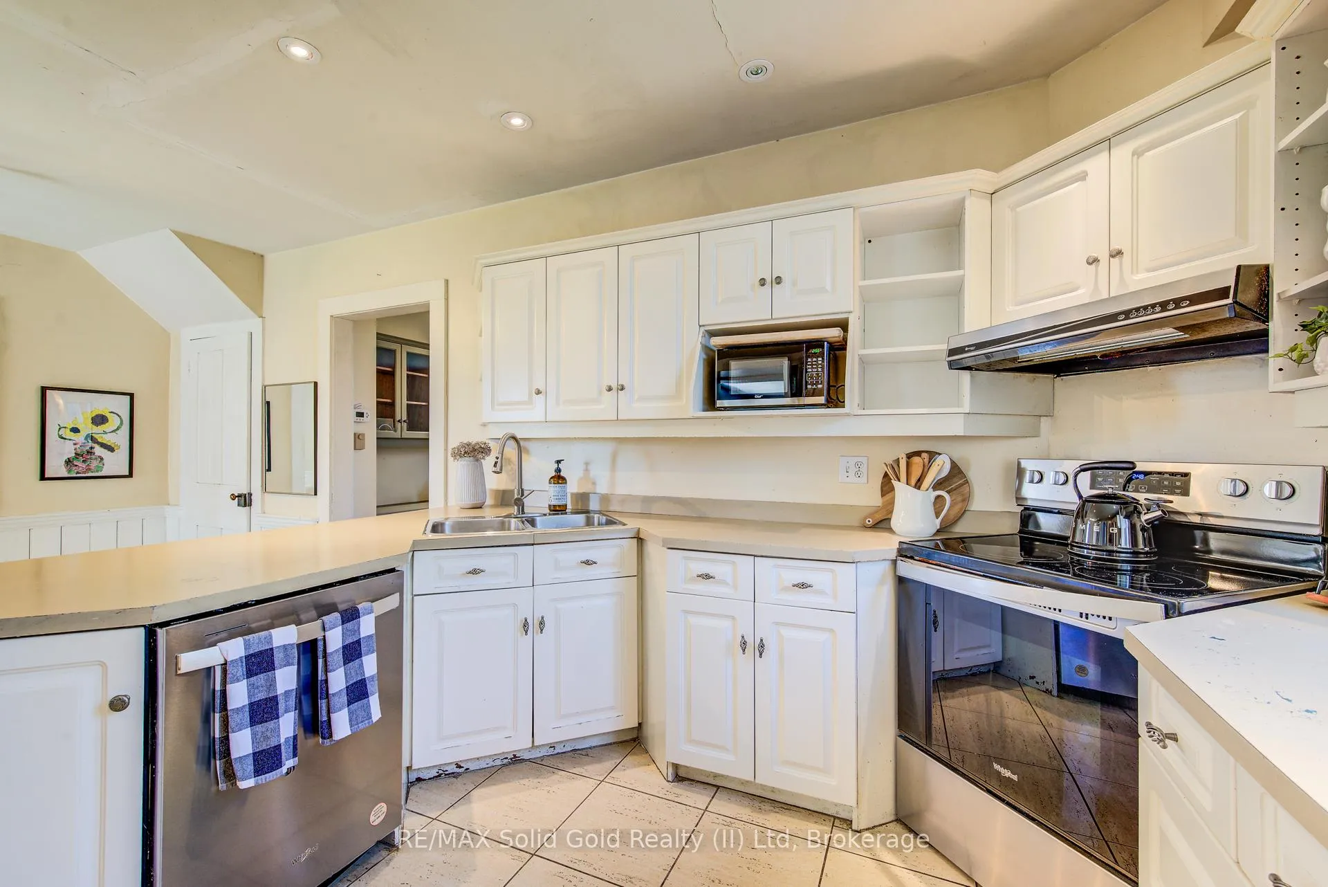Photo 16 of 4157 Huron Road, Wilmot — HOMEH