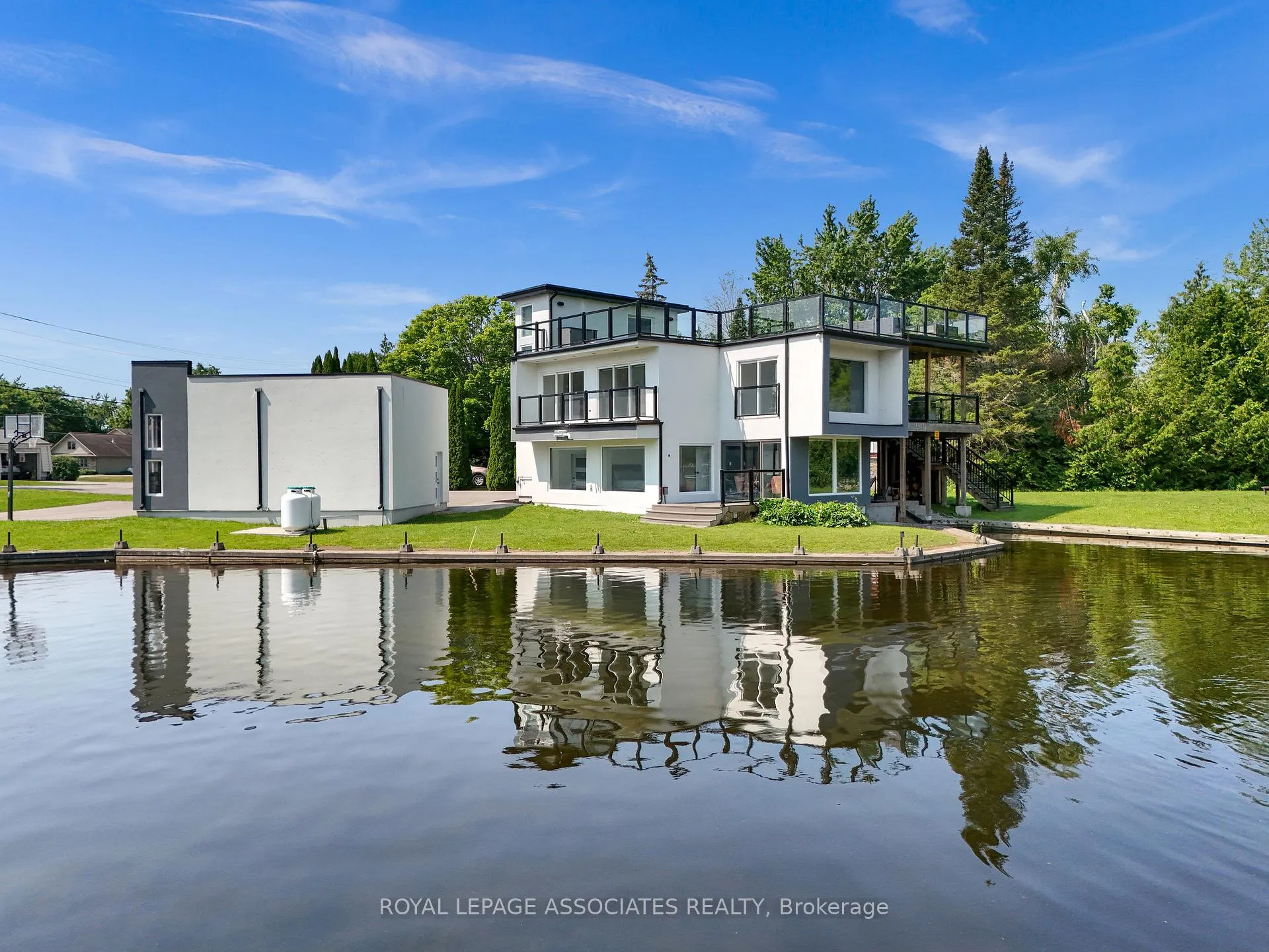 Photo 1 of 57 Poplar Crescent, Ramara, Rural Ramara — HOMEH