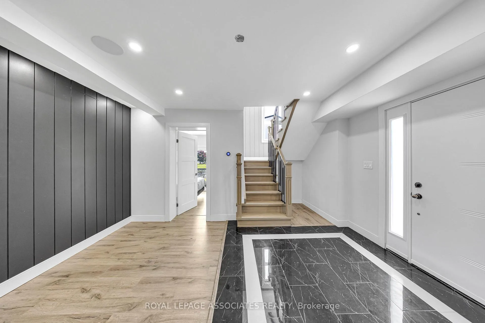 Photo 7 of 57 Poplar Crescent, Ramara, Rural Ramara — HOMEH