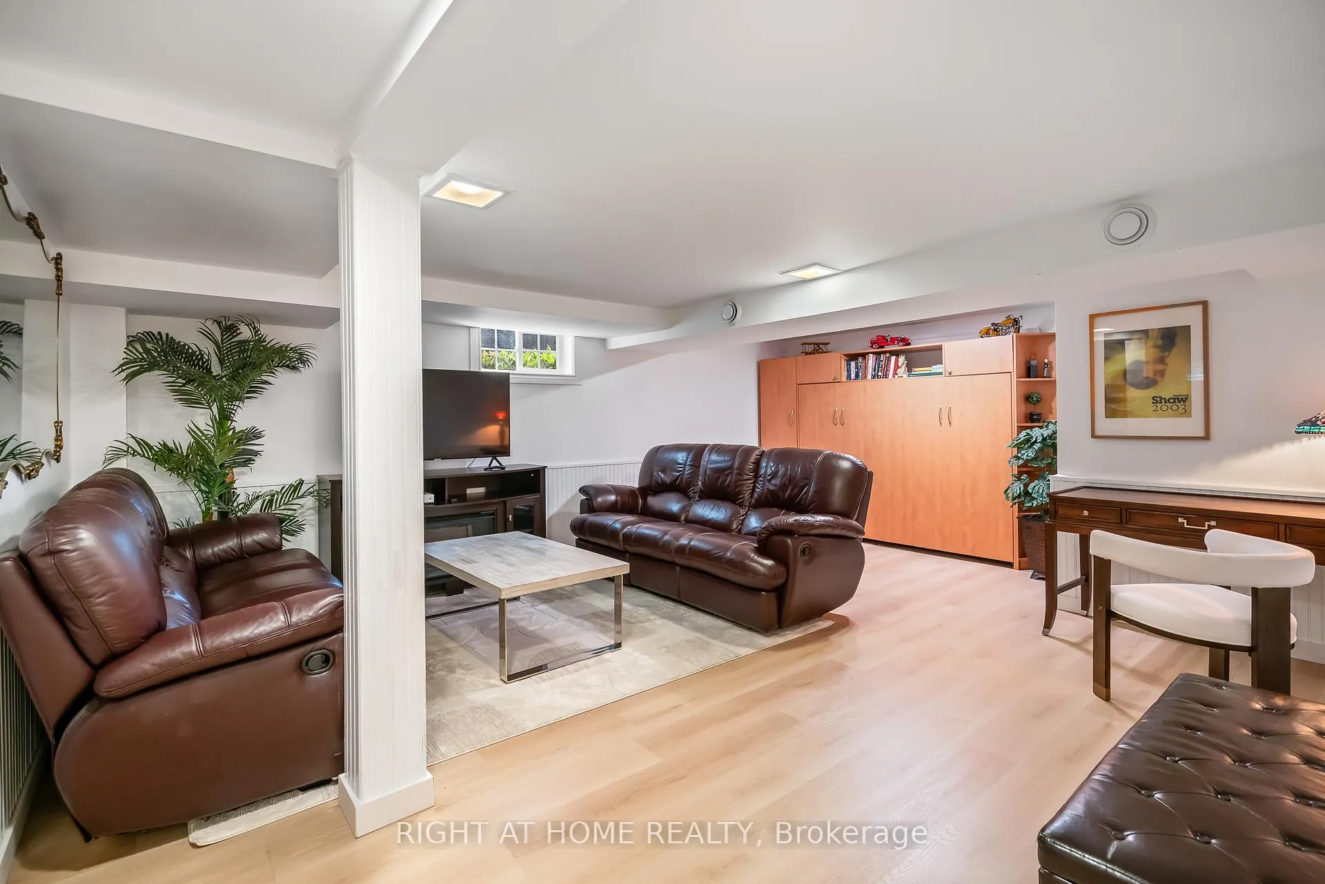 Photo 26 of 5201 Valley Way, Niagara Falls, Cherrywood — HOMEH