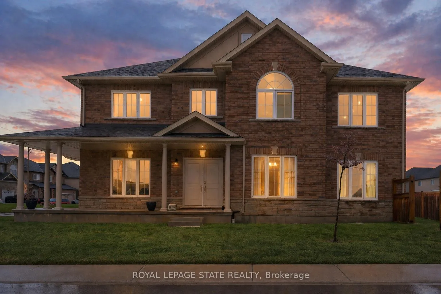 Photo 1 of 79 Dolomiti Court, Hamilton, Stoney Creek — HOMEH