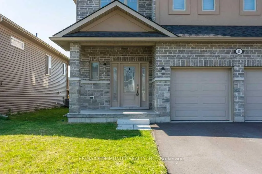 Photo 2 of 13 Laurel Street, Belleville, Thurlow Ward — HOMEH