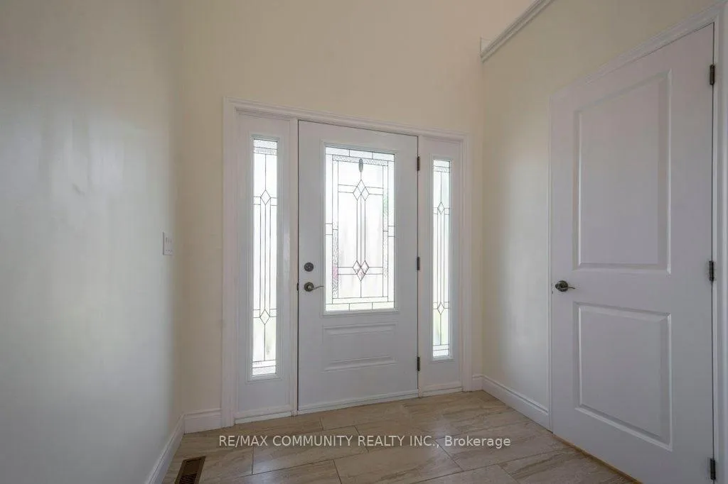 Photo 3 of 13 Laurel Street, Belleville, Thurlow Ward — HOMEH