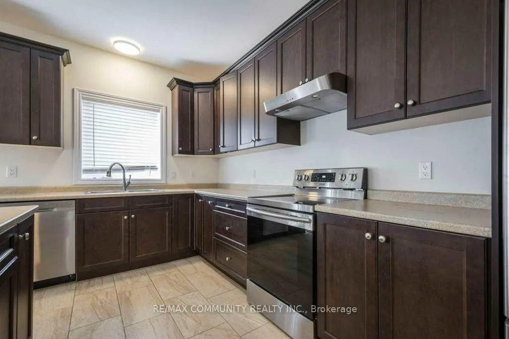 Photo 8 of 13 Laurel Street, Belleville, Thurlow Ward — HOMEH