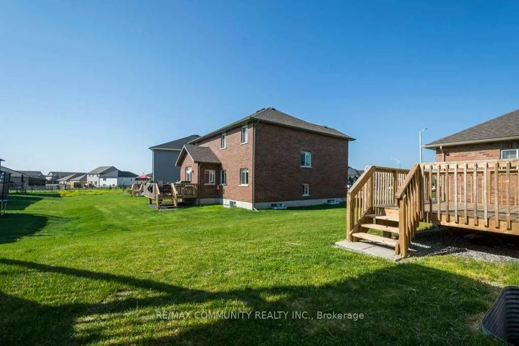 Photo 24 of 13 Laurel Street, Belleville, Thurlow Ward — HOMEH
