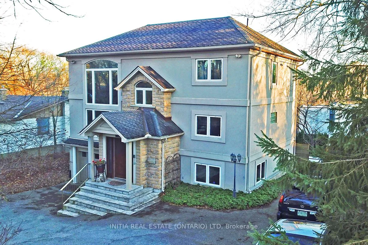 Photo 3 of 754 Riverside Drive, London, North Q — HOMEH