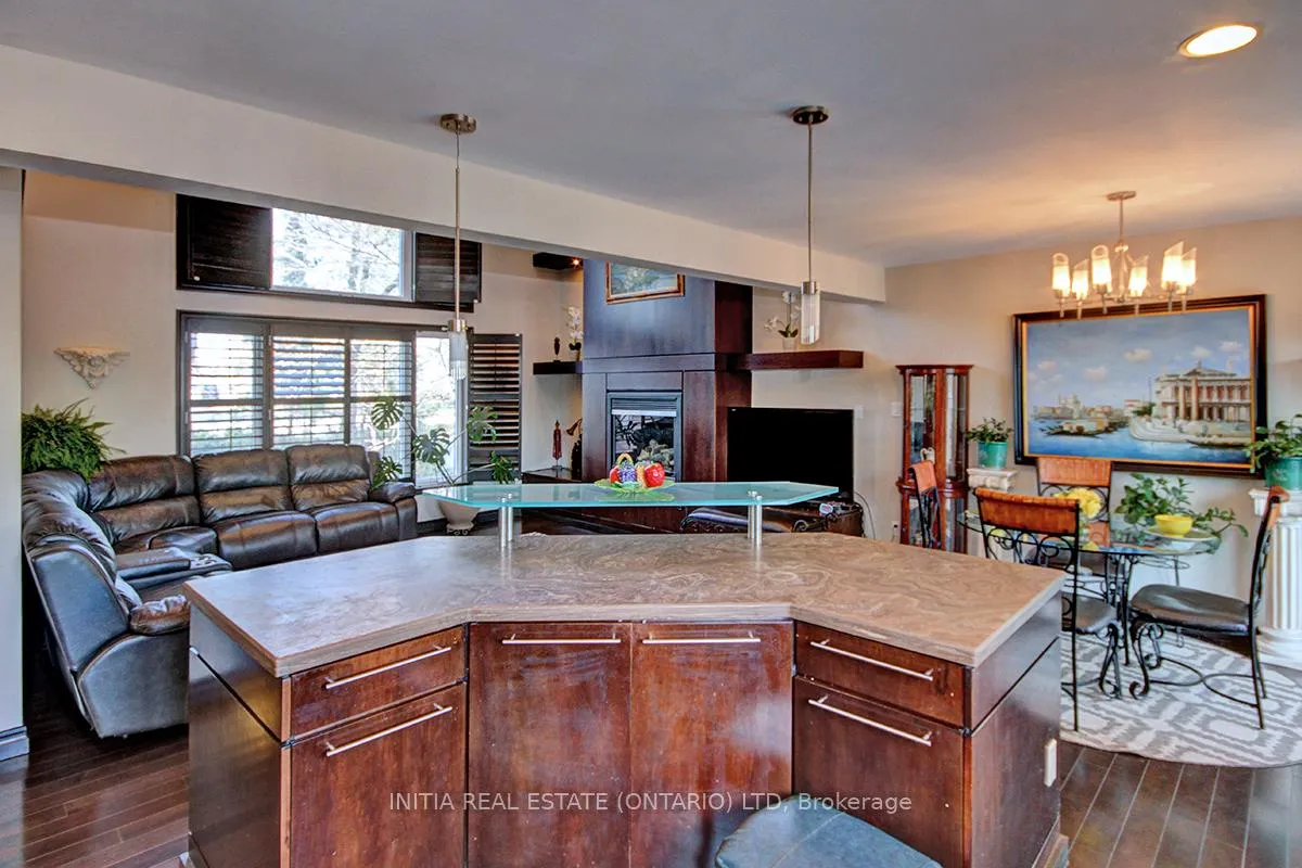 Photo 9 of 754 Riverside Drive, London, North Q — HOMEH