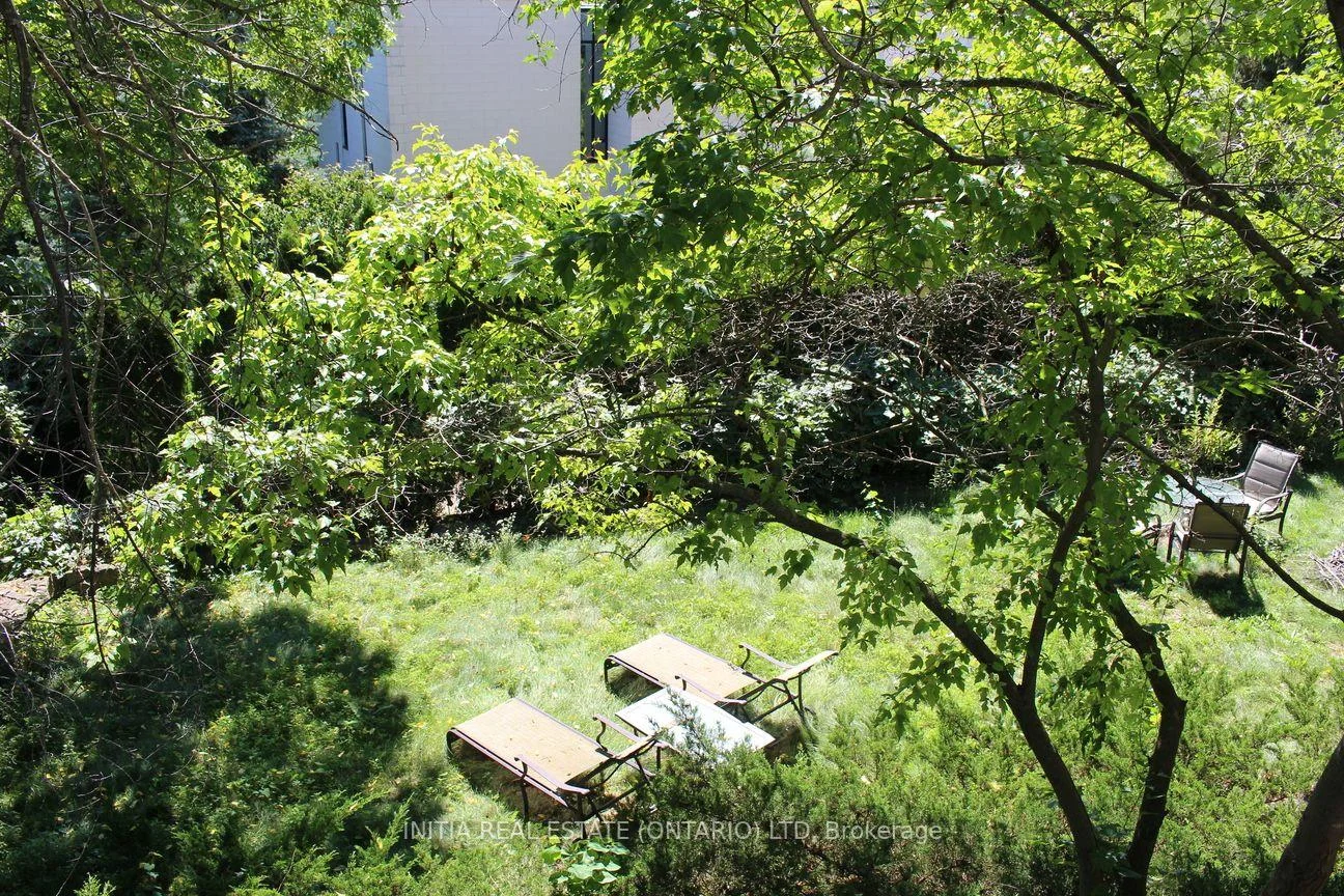 Photo 45 of 754 Riverside Drive, London, North Q — HOMEH