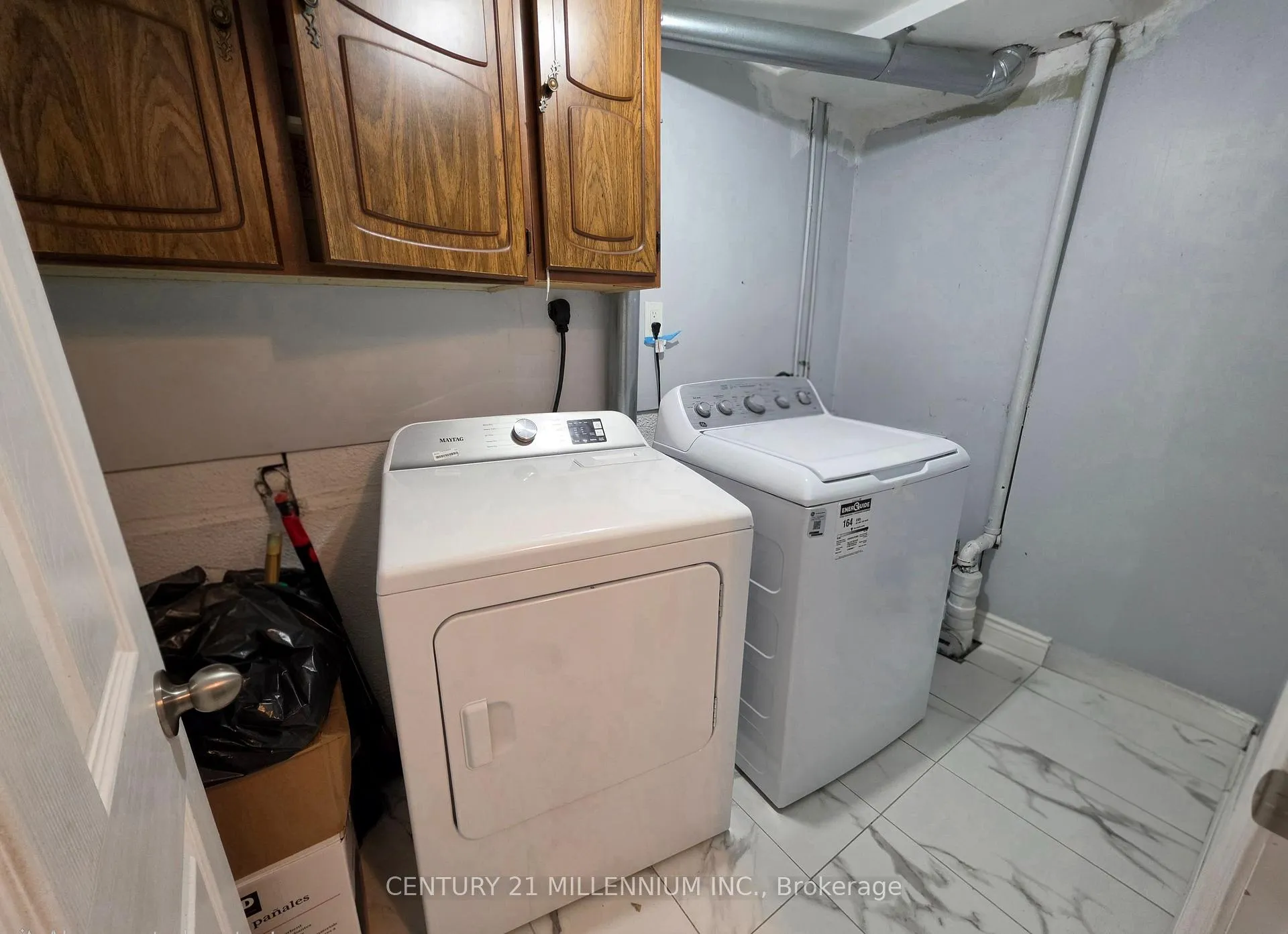 Photo 26 of 23 Malcolm Crescent, Brampton, Central Park — HOMEH