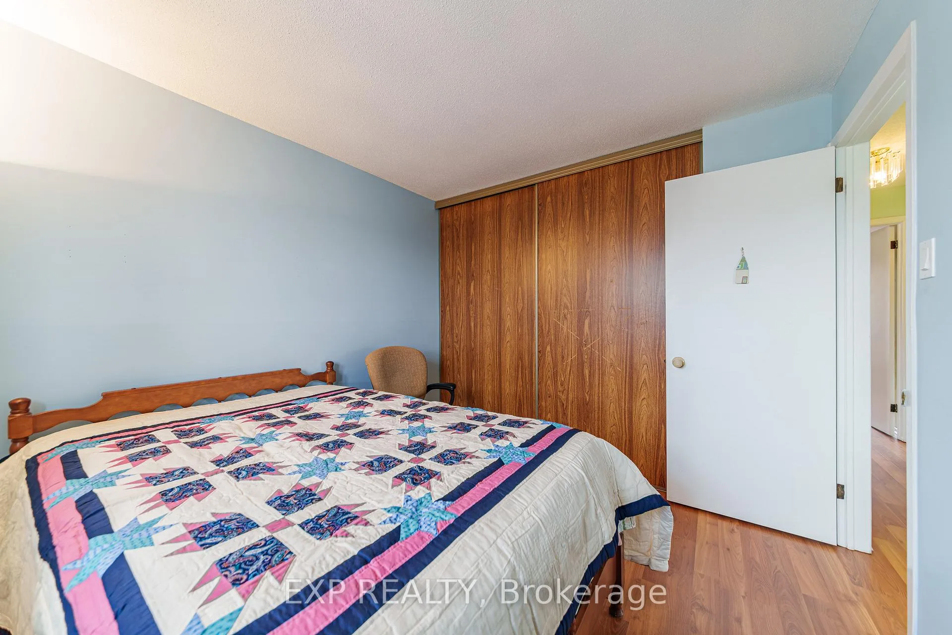 Photo 22 of 31 Coolspring Crescent, Ottawa, Borden Farm/Stewart Farm/Carleton Heights/Parkwood Hills — HOMEH