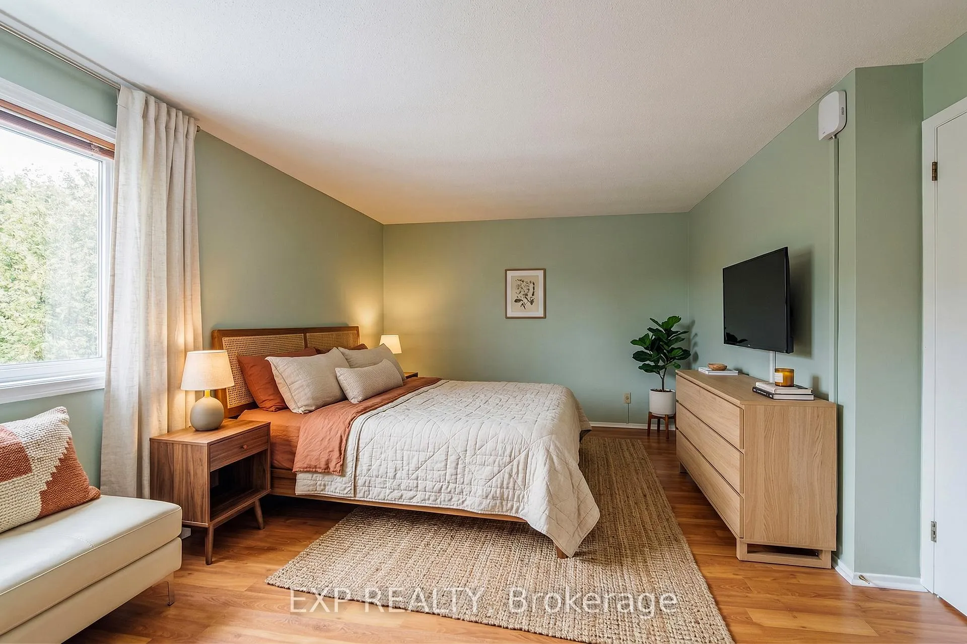 Photo 25 of 31 Coolspring Crescent, Ottawa, Borden Farm/Stewart Farm/Carleton Heights/Parkwood Hills — HOMEH