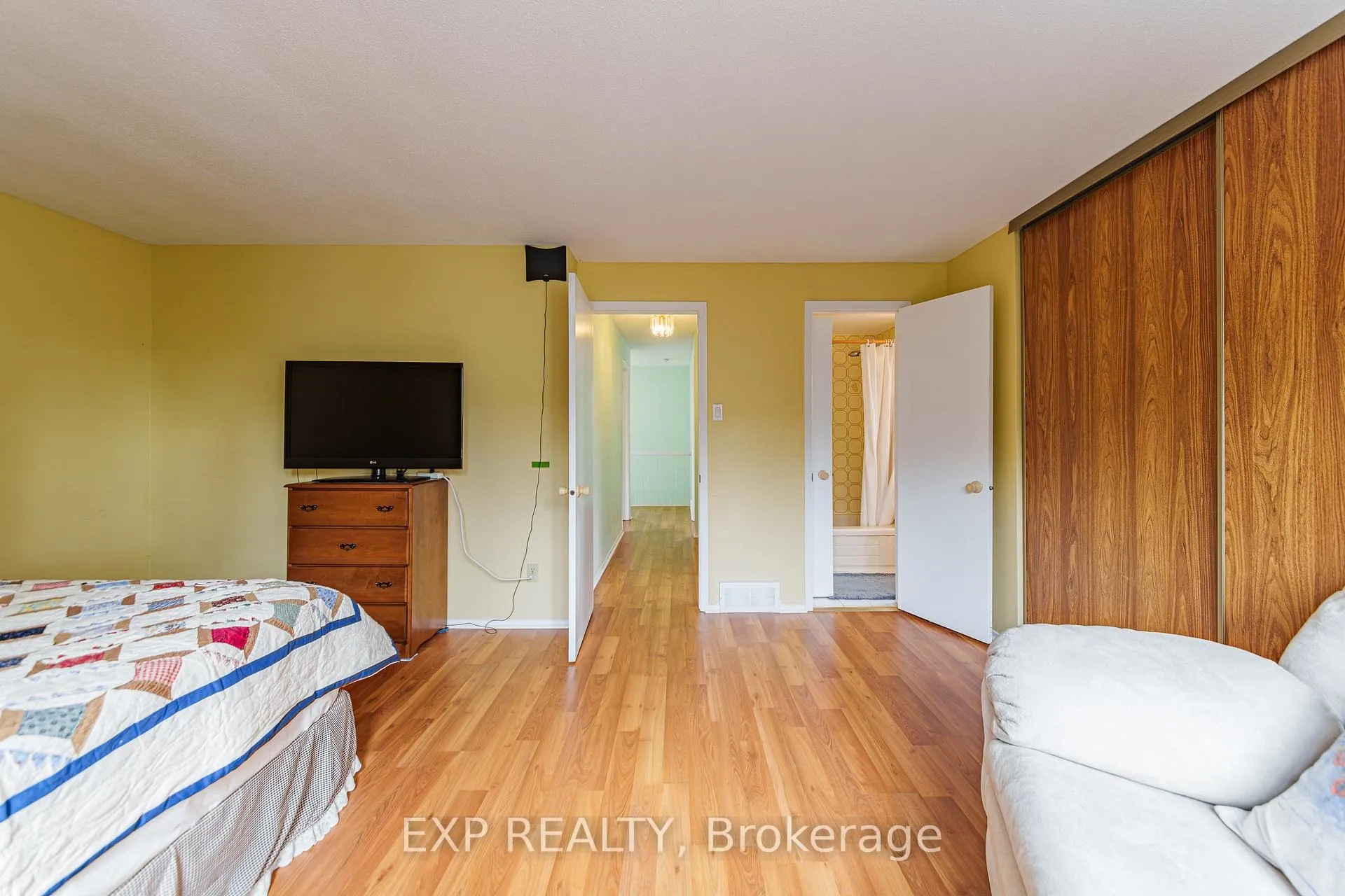 Photo 28 of 31 Coolspring Crescent, Ottawa, Borden Farm/Stewart Farm/Carleton Heights/Parkwood Hills — HOMEH