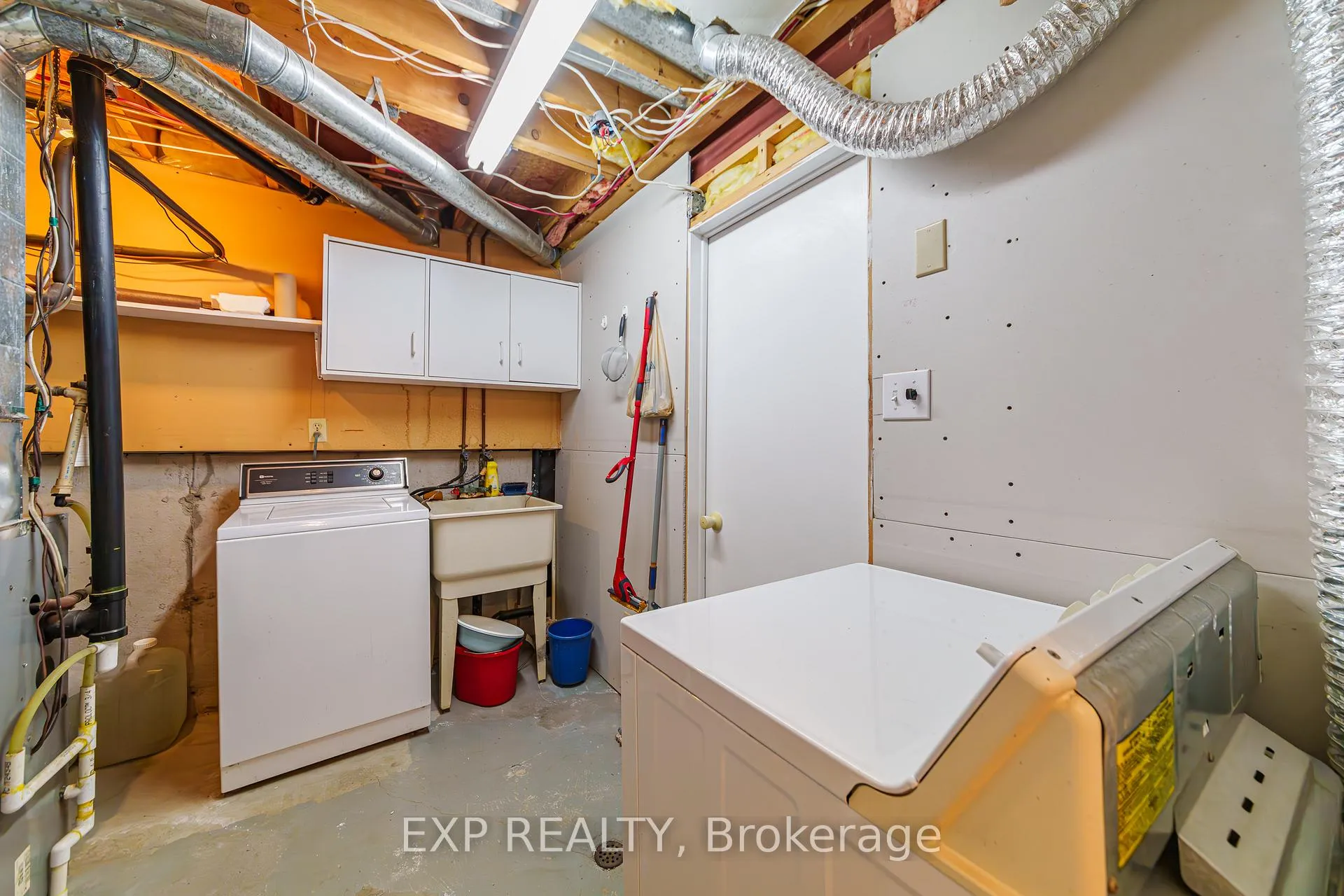 Photo 36 of 31 Coolspring Crescent, Ottawa, Borden Farm/Stewart Farm/Carleton Heights/Parkwood Hills — HOMEH