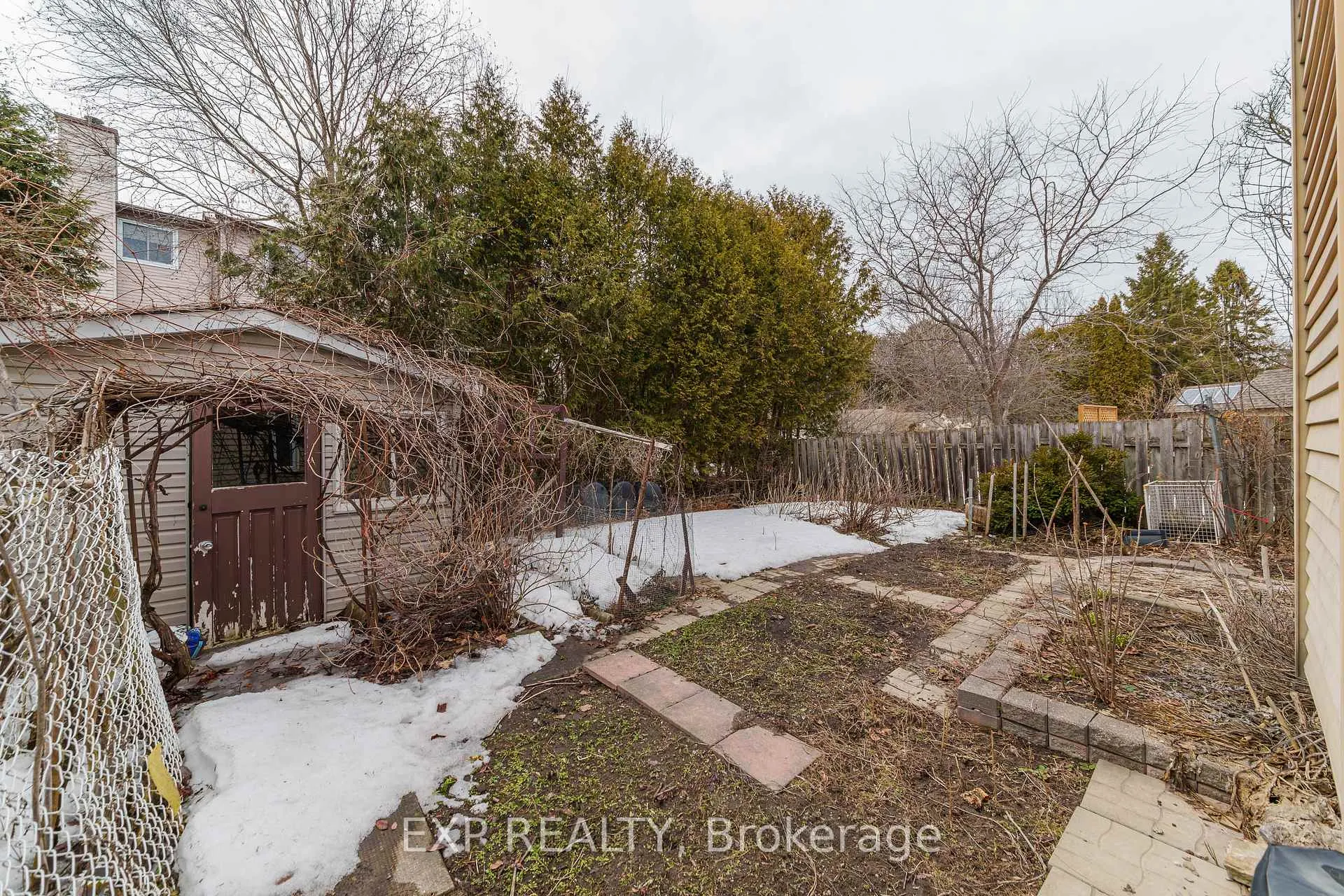 Photo 39 of 31 Coolspring Crescent, Ottawa, Borden Farm/Stewart Farm/Carleton Heights/Parkwood Hills — HOMEH