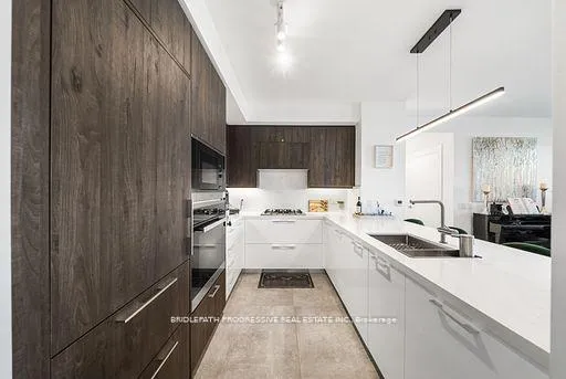 Photo 10 of Unit 303, 3 Southvale Drive, Toronto, Leaside — HOMEH