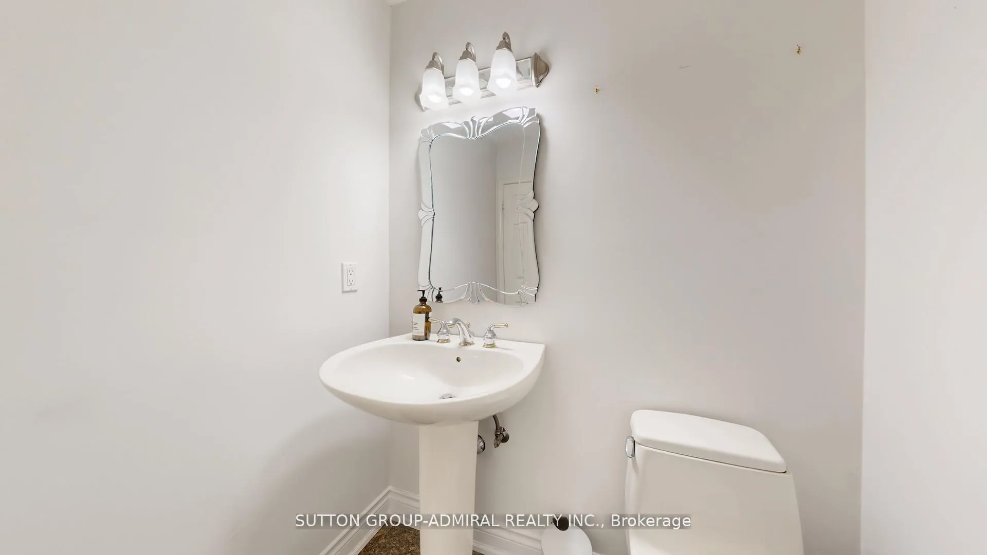 Photo 14 of 239 Rose Green Drive, Vaughan, Uplands — HOMEH