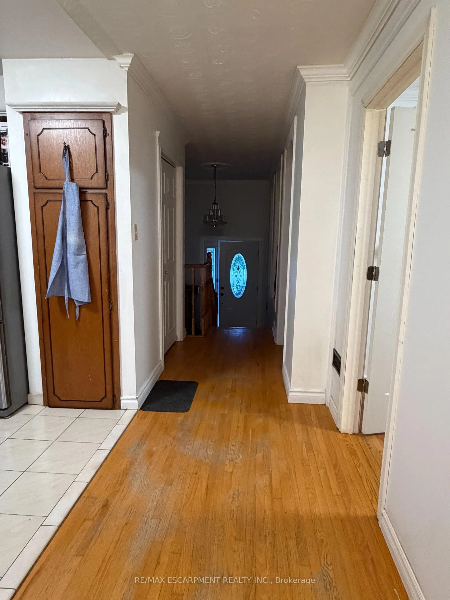 Photo 11 of Unit UPPER, 10 Fairington Crescent, Hamilton, Kentley — HOMEH