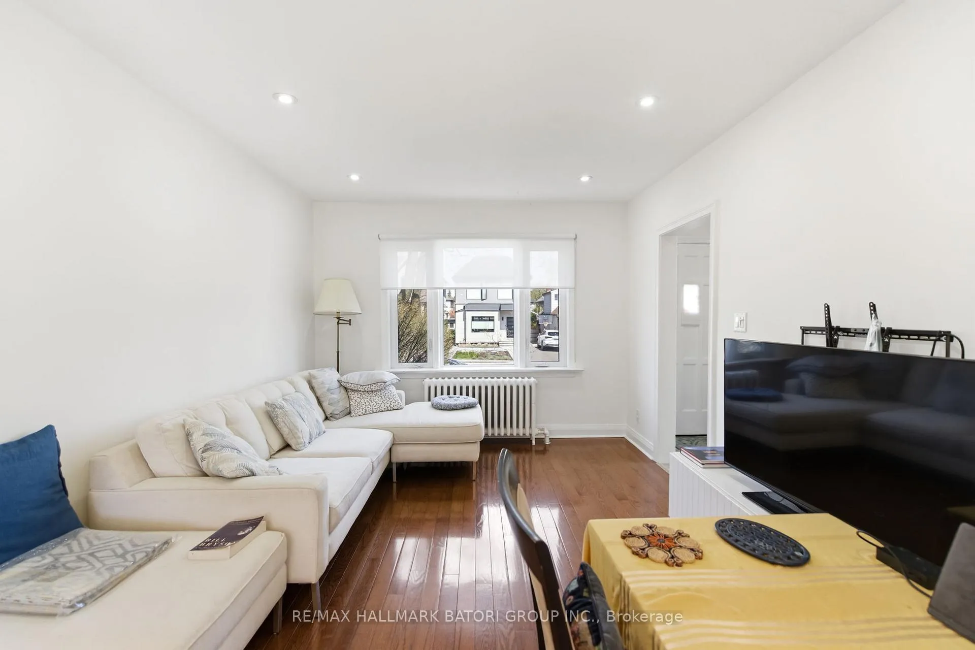 Photo 3 of 113 Divadale Drive, Toronto, Leaside — HOMEH