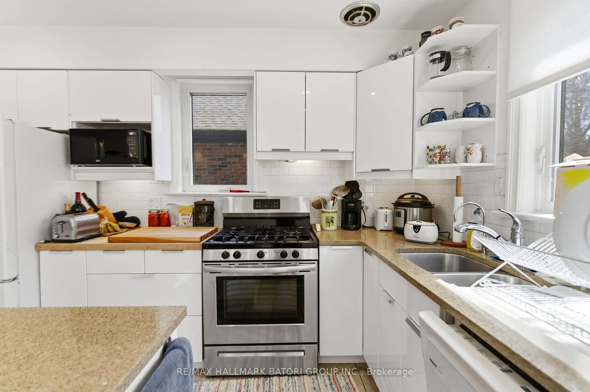 Photo 7 of 113 Divadale Drive, Toronto, Leaside — HOMEH