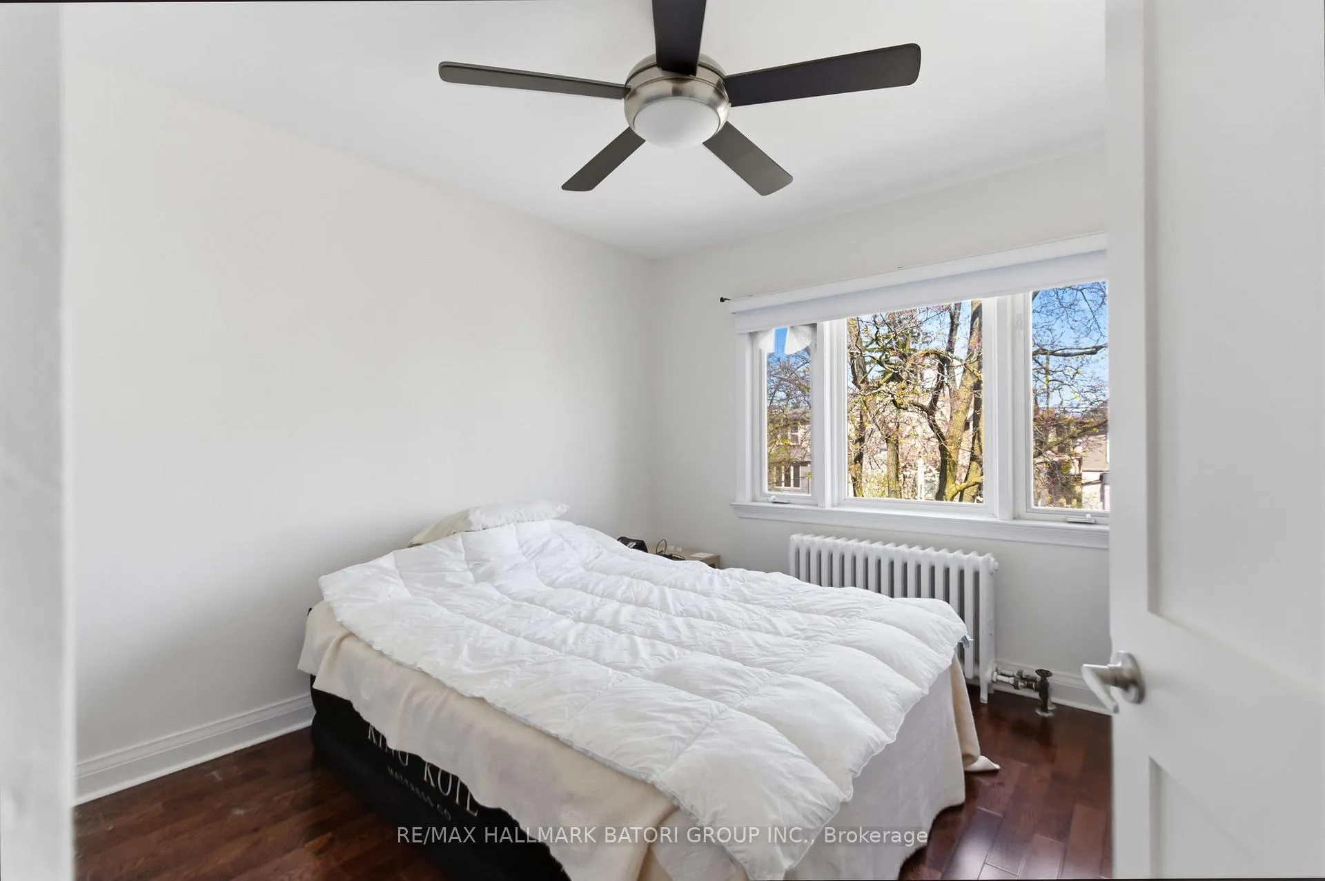 Photo 9 of 113 Divadale Drive, Toronto, Leaside — HOMEH