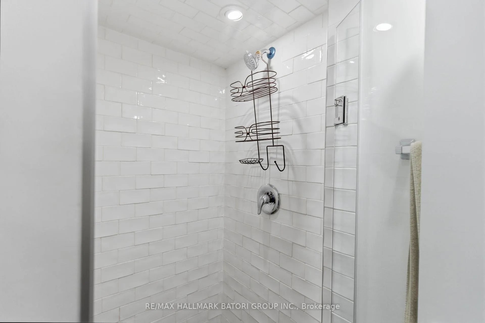 Photo 20 of 113 Divadale Drive, Toronto, Leaside — HOMEH