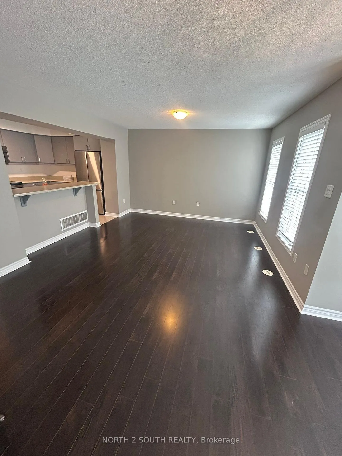 Photo 4 of 21 Suitor Court, Milton, Willmott — HOMEH
