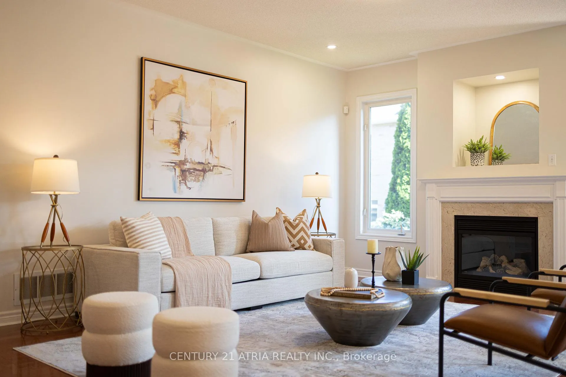 Photo 2 of 82 Adastra Crescent, Markham, Victoria Manor-Jennings Gate — HOMEH