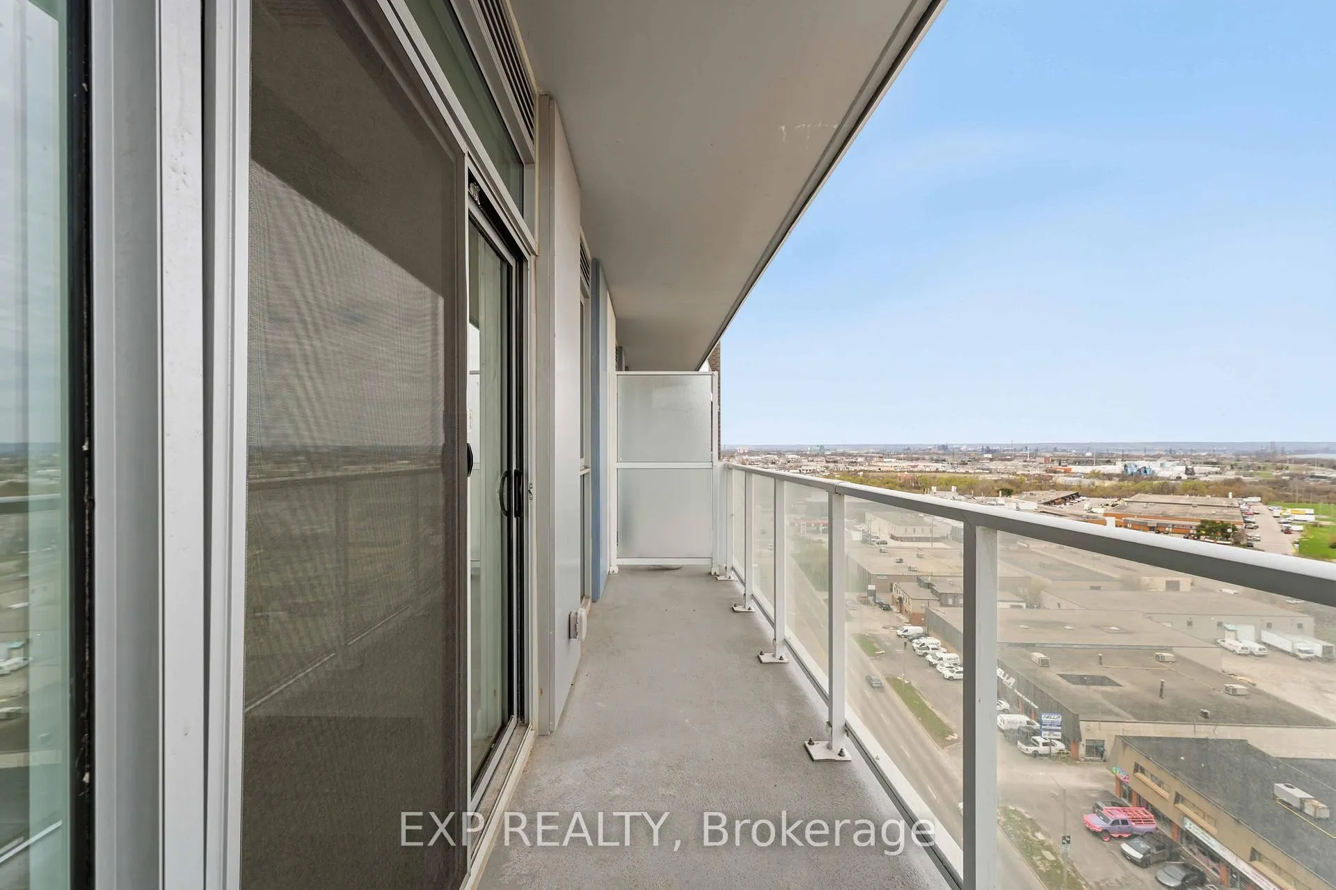 Photo 18 of Unit 1315, 2782 Barton Street E, Hamilton, Riverdale — HOMEH