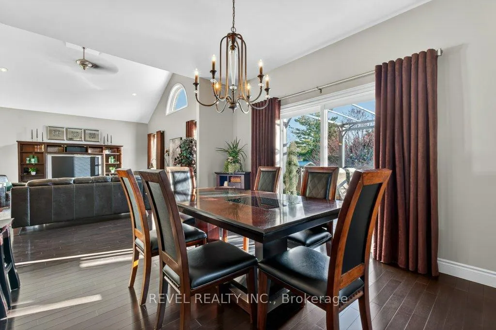 Photo 13 of 26 Scenic Drive, Belleville, Thurlow Ward — HOMEH