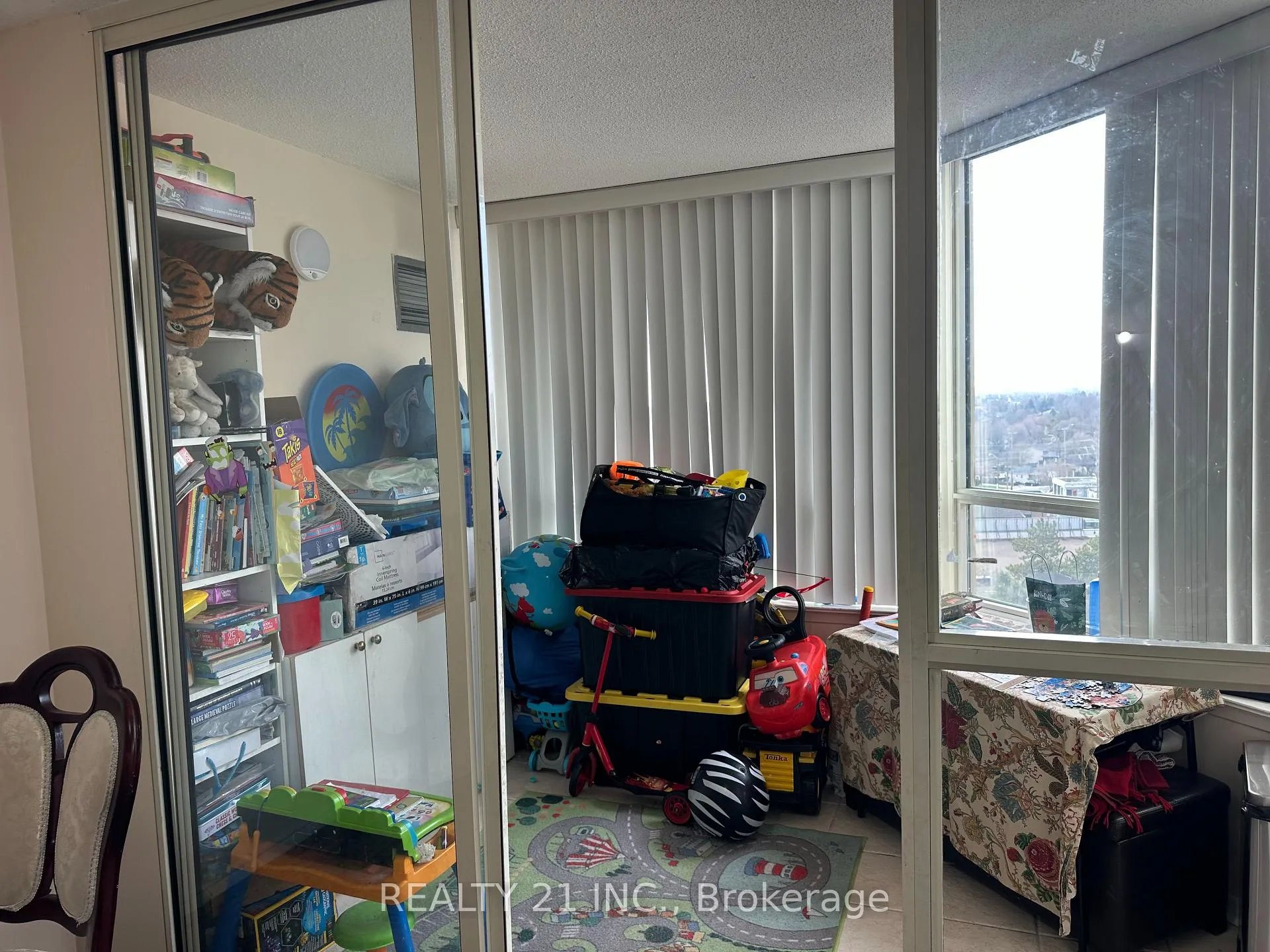 Photo 6 of Unit 821, 3 Greystone Walk Drive, Scarborough, Kennedy Park — HOMEH