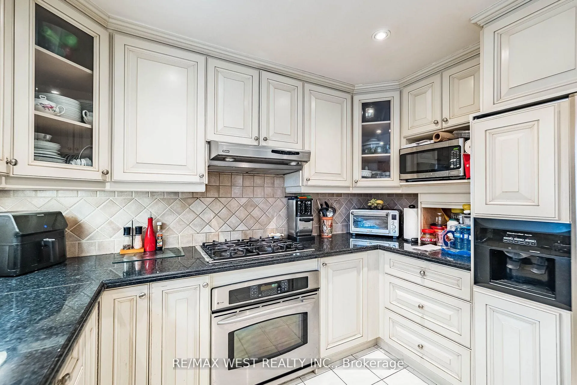 Photo 17 of 81 Vera Street, Vaughan, East Woodbridge — HOMEH