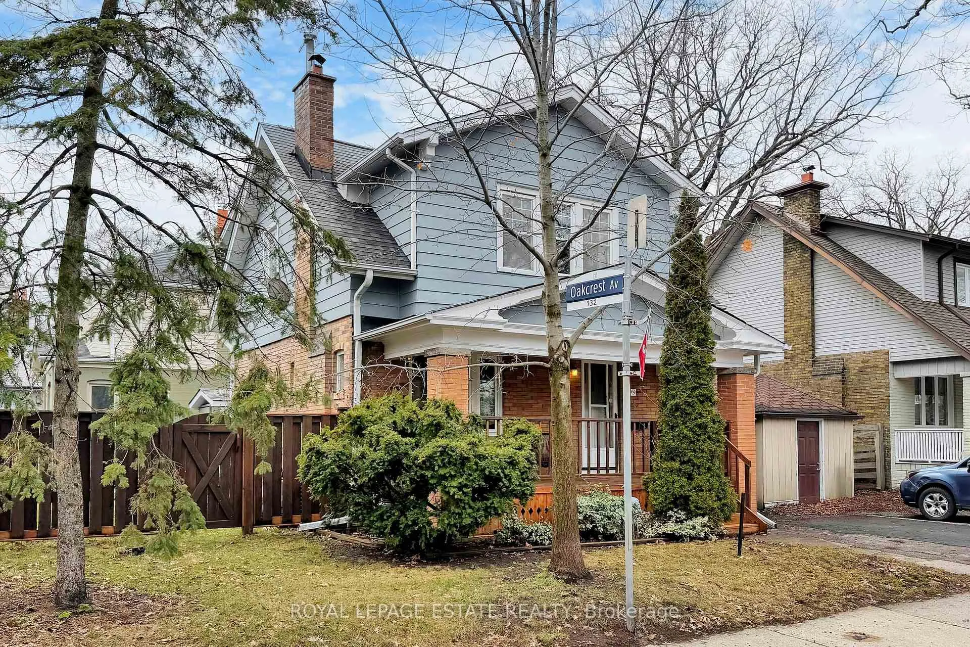 Photo 3 of 2 Beck Avenue, Toronto, East End-Danforth — HOMEH