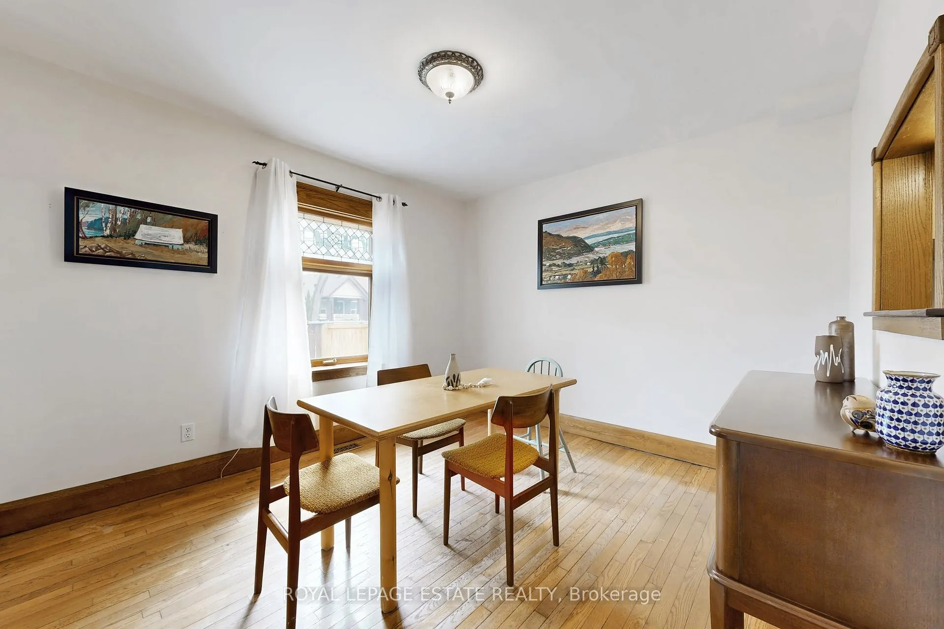 Photo 8 of 2 Beck Avenue, Toronto, East End-Danforth — HOMEH