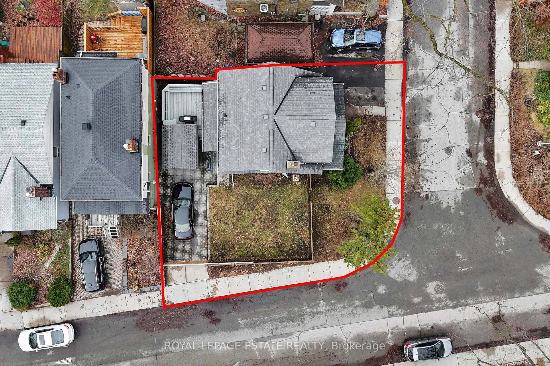 Photo 36 of 2 Beck Avenue, Toronto, East End-Danforth — HOMEH