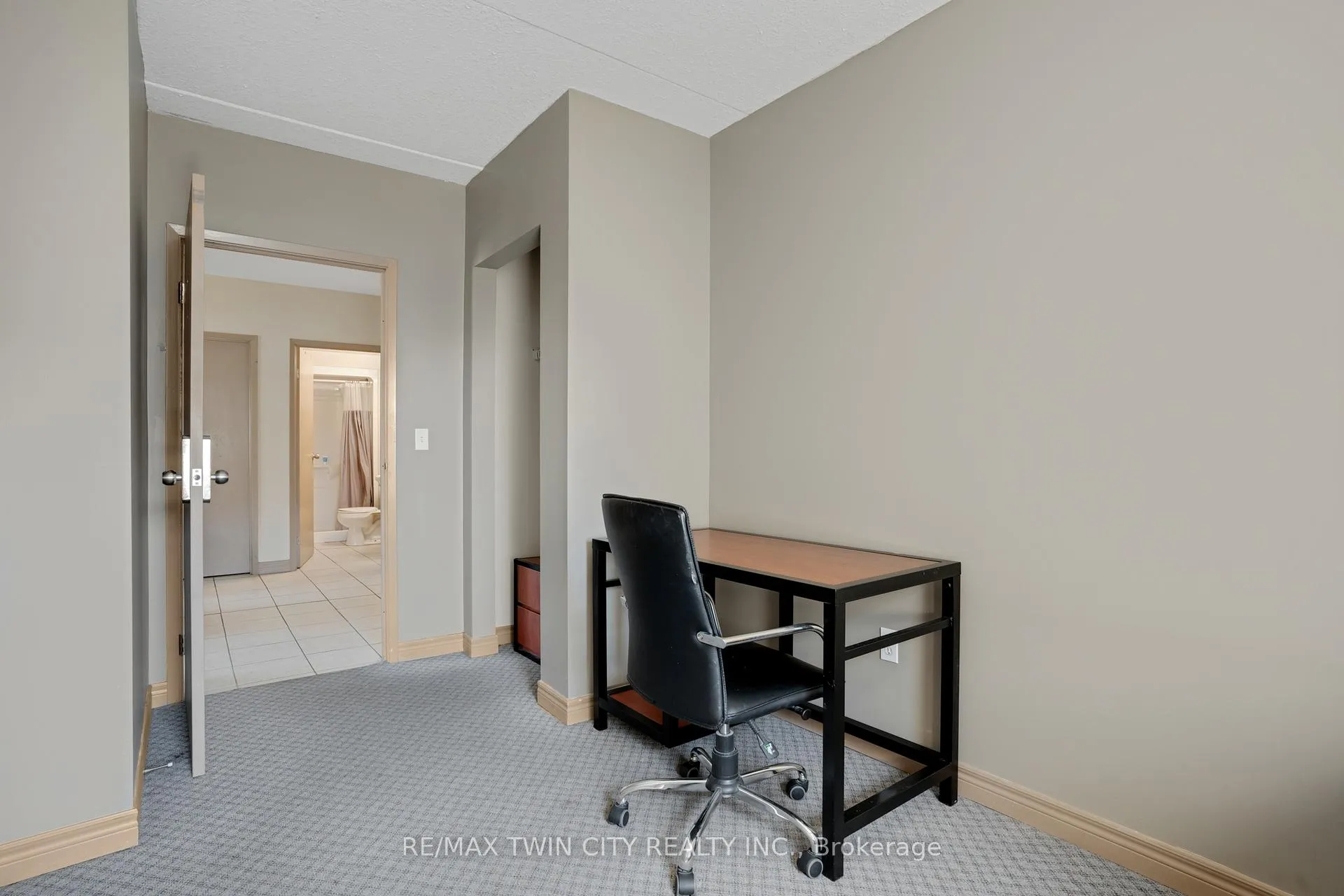 Photo 8 of Unit 303, 271 Lester Street, Waterloo, Beechwood/University — HOMEH
